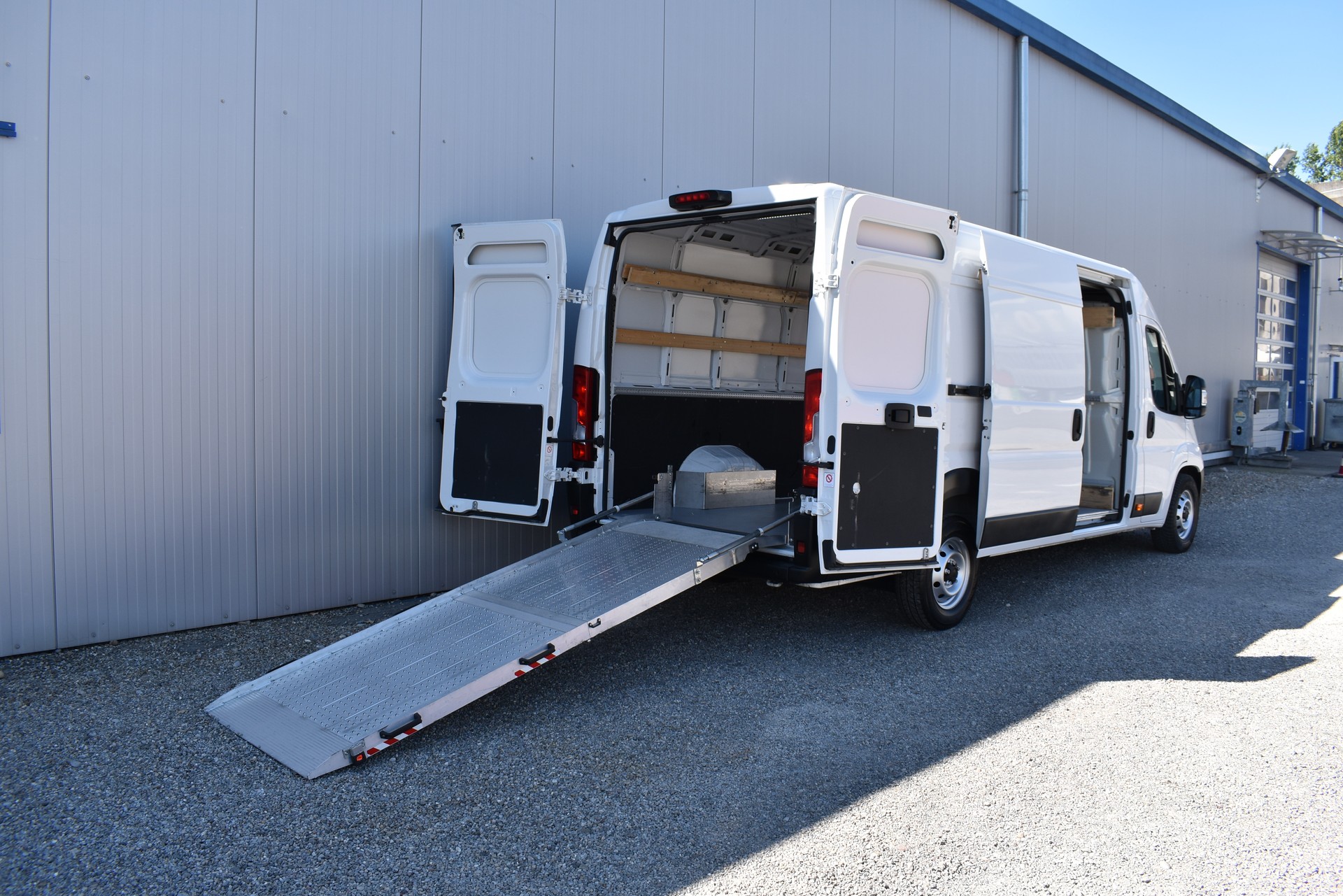 FIAT Ducato 2.2 MJ Auffahrrampe