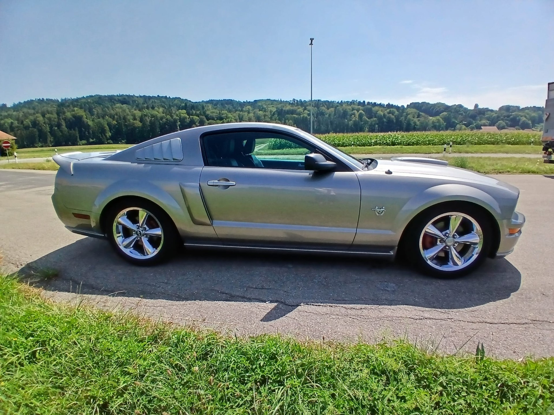 FORD Mustang GT V8-image-5
