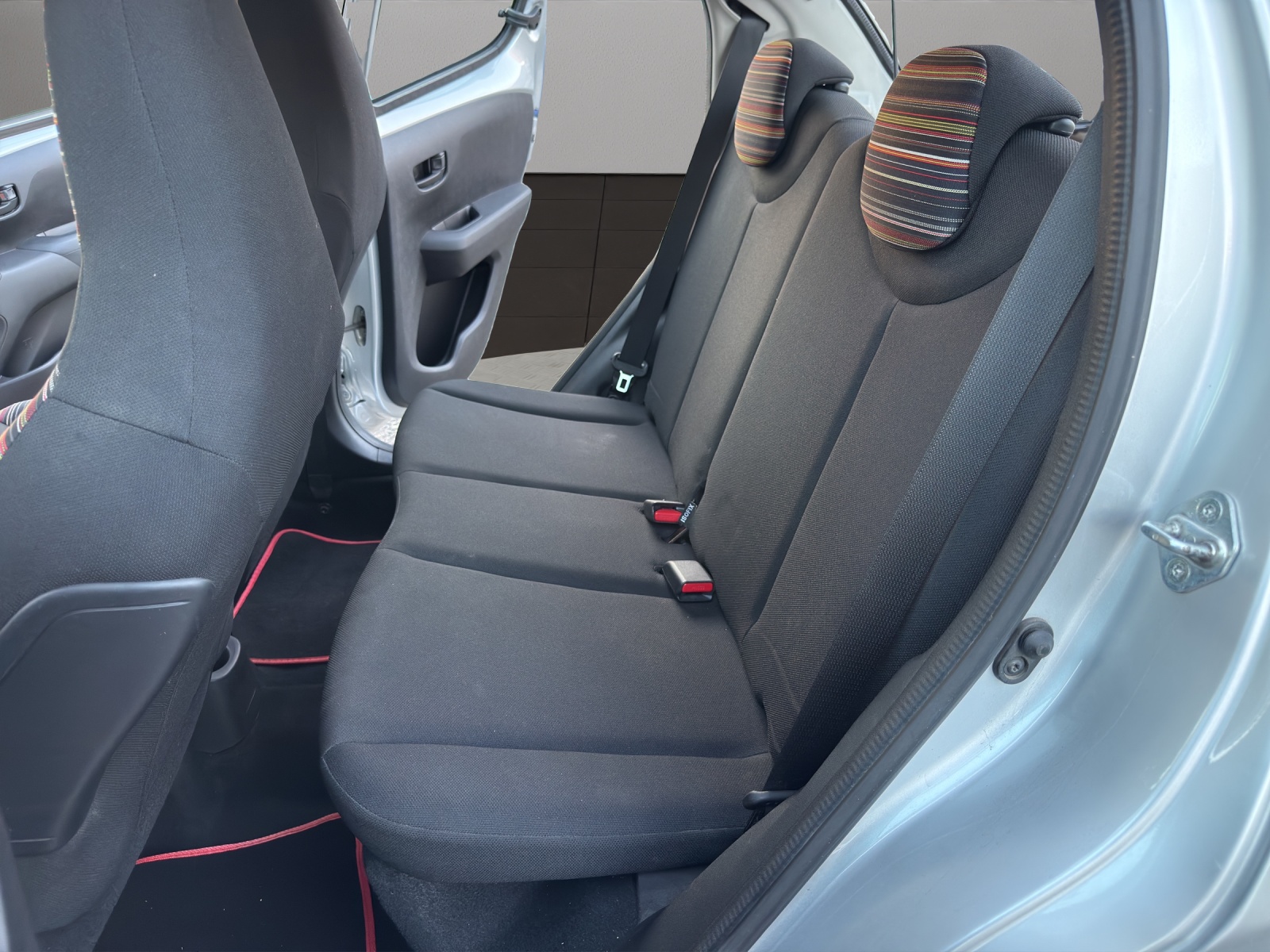 CITROEN C1 1.0 e-VTi Stop&Start Shine Airscape-image-12