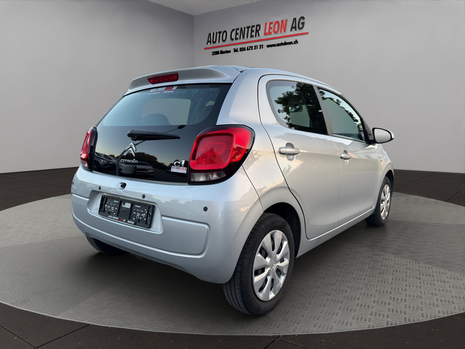 CITROEN C1 1.0 e-VTi Stop&Start Shine Airscape-image-5