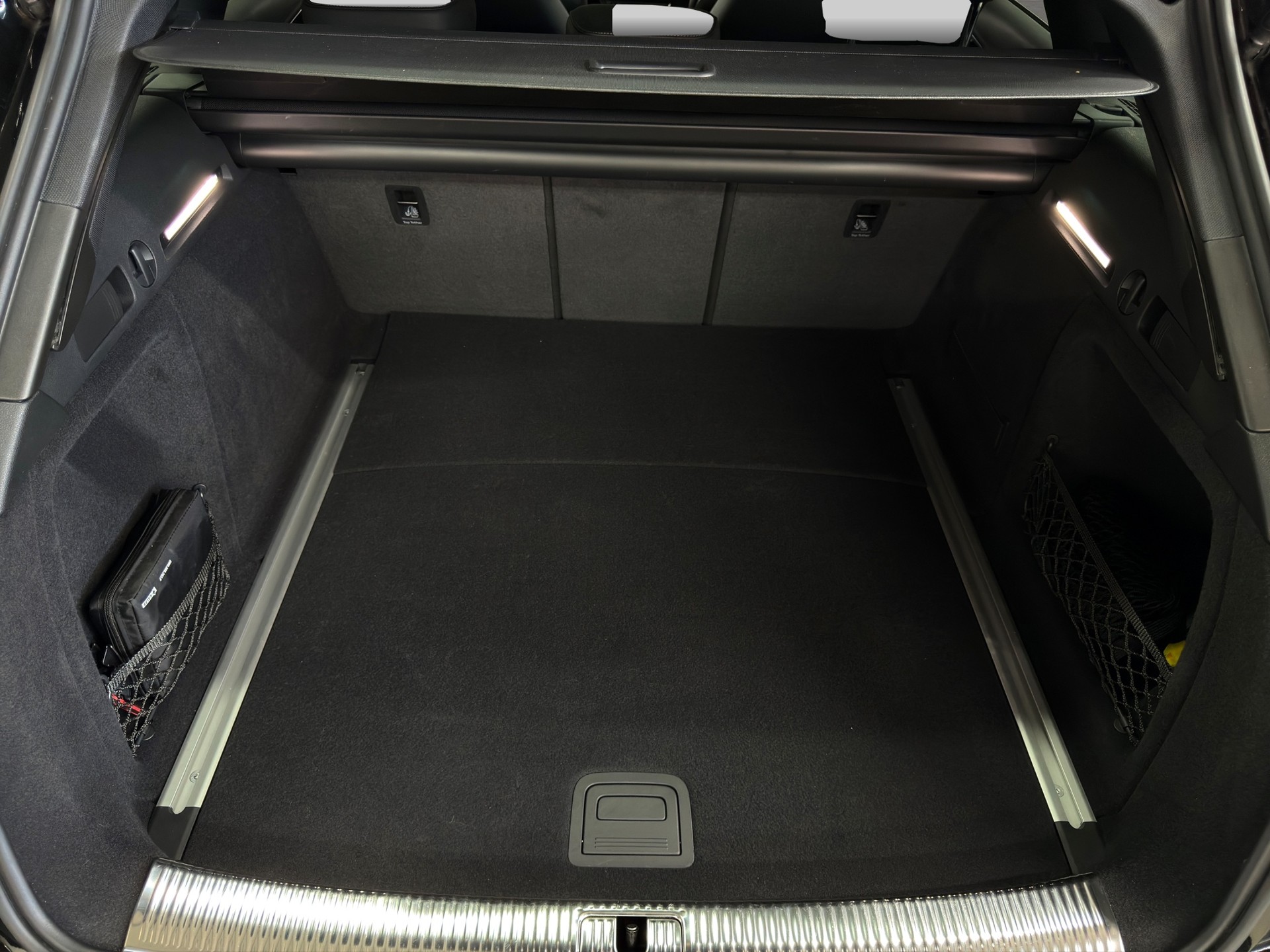 AUDI RS4 Avant quattro tiptronic-image-30