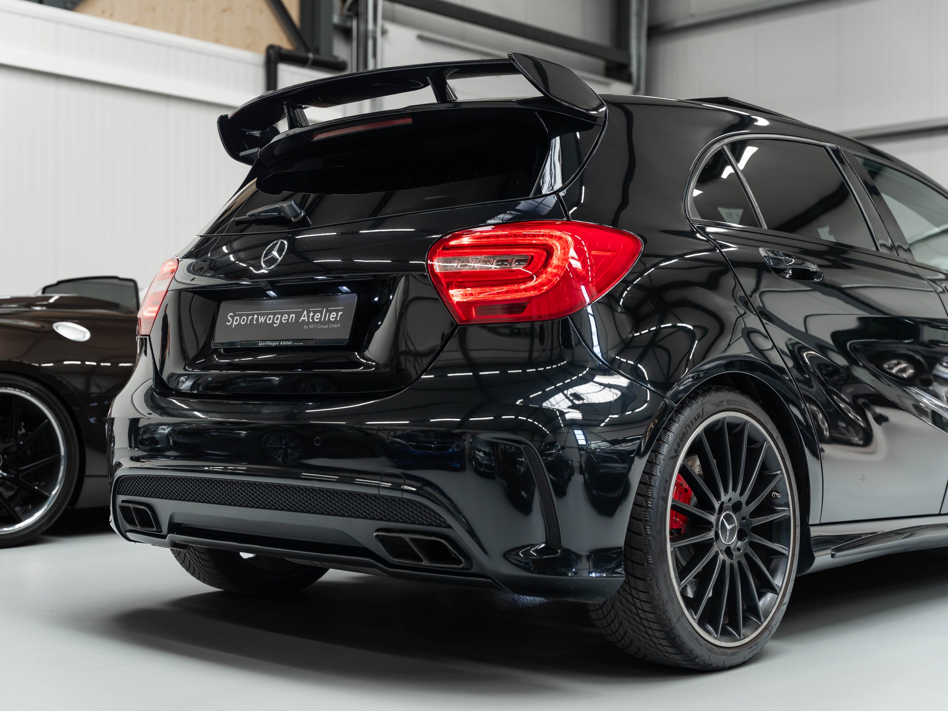 MERCEDES-BENZ A 45 AMG 4Matic Speedshift 7G-DCT-image-17