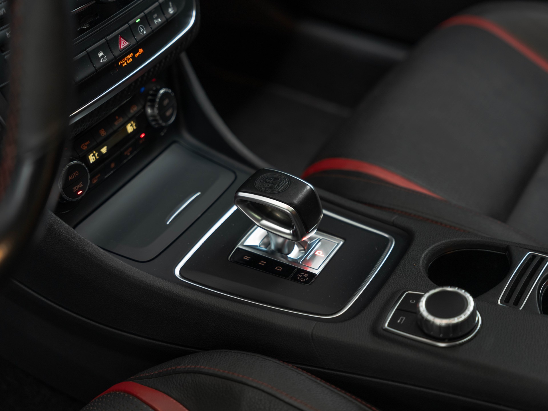 MERCEDES-BENZ A 45 AMG 4Matic Speedshift 7G-DCT-image-21