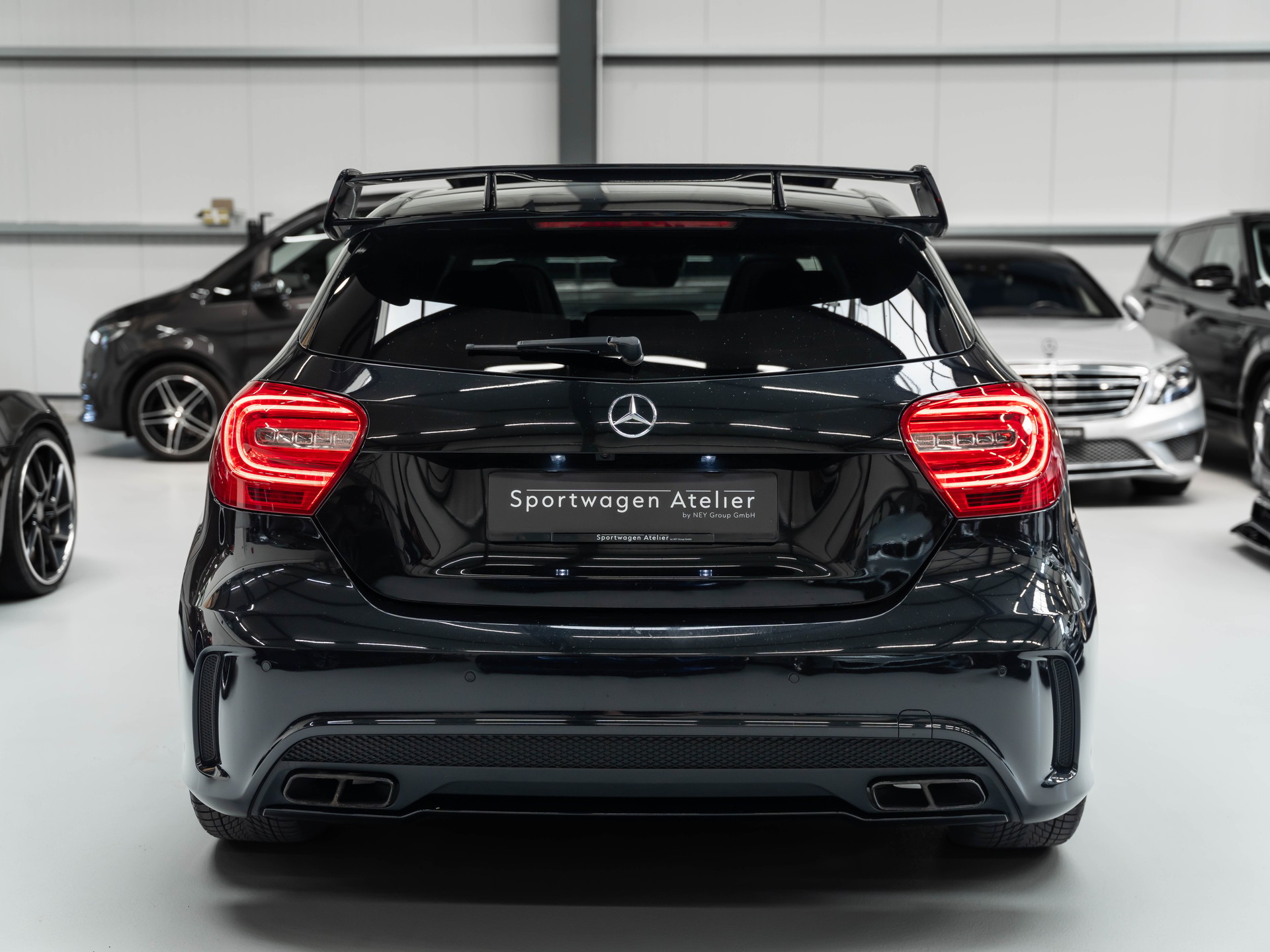 MERCEDES-BENZ A 45 AMG 4Matic Speedshift 7G-DCT-image-2