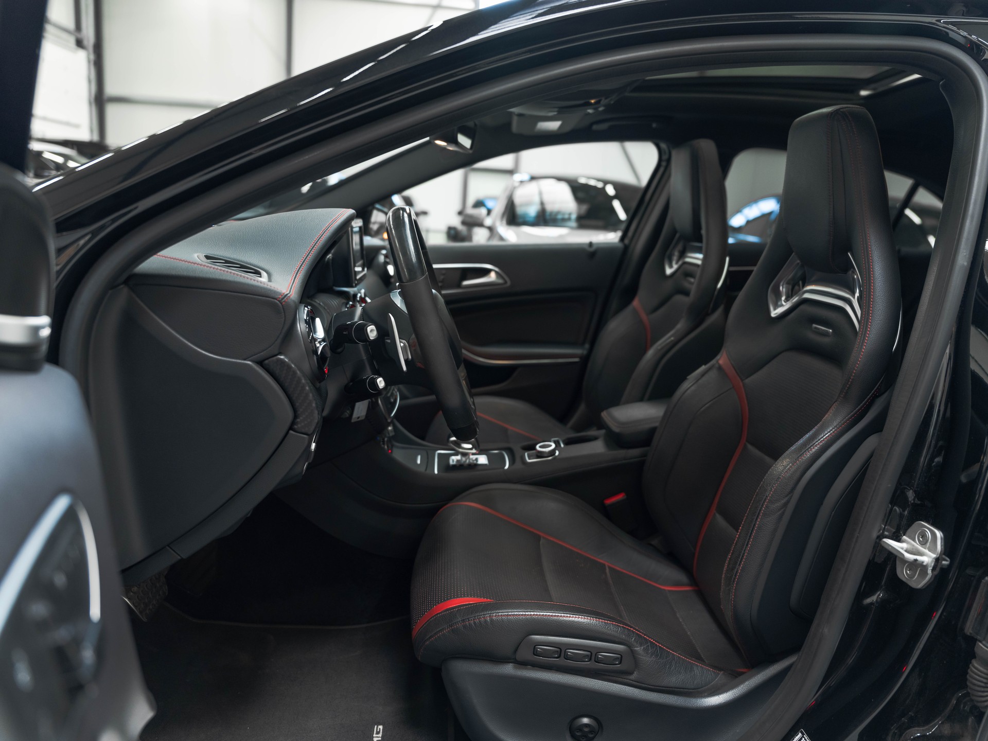 MERCEDES-BENZ A 45 AMG 4Matic Speedshift 7G-DCT-image-8