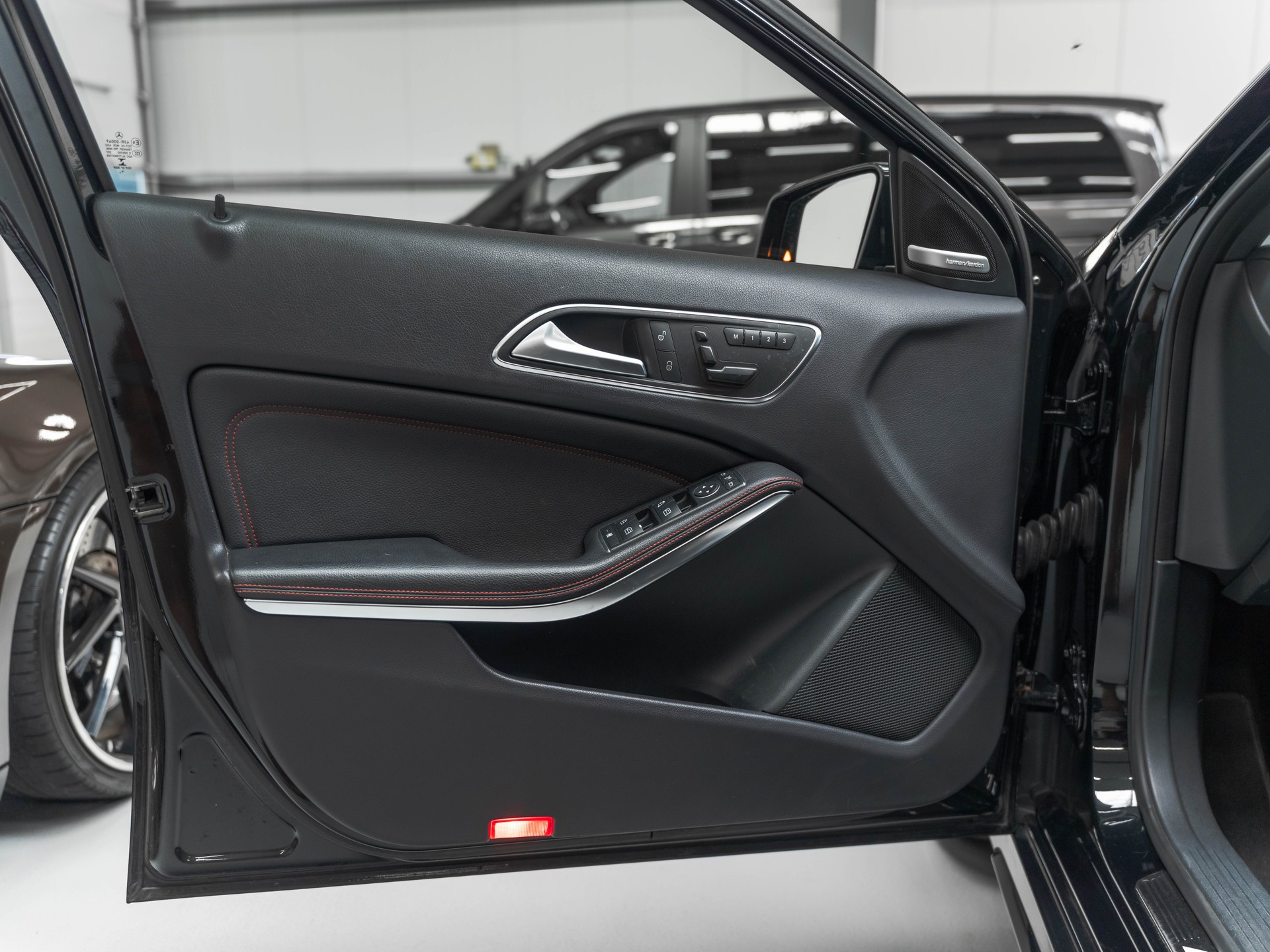 MERCEDES-BENZ A 45 AMG 4Matic Speedshift 7G-DCT-image-19