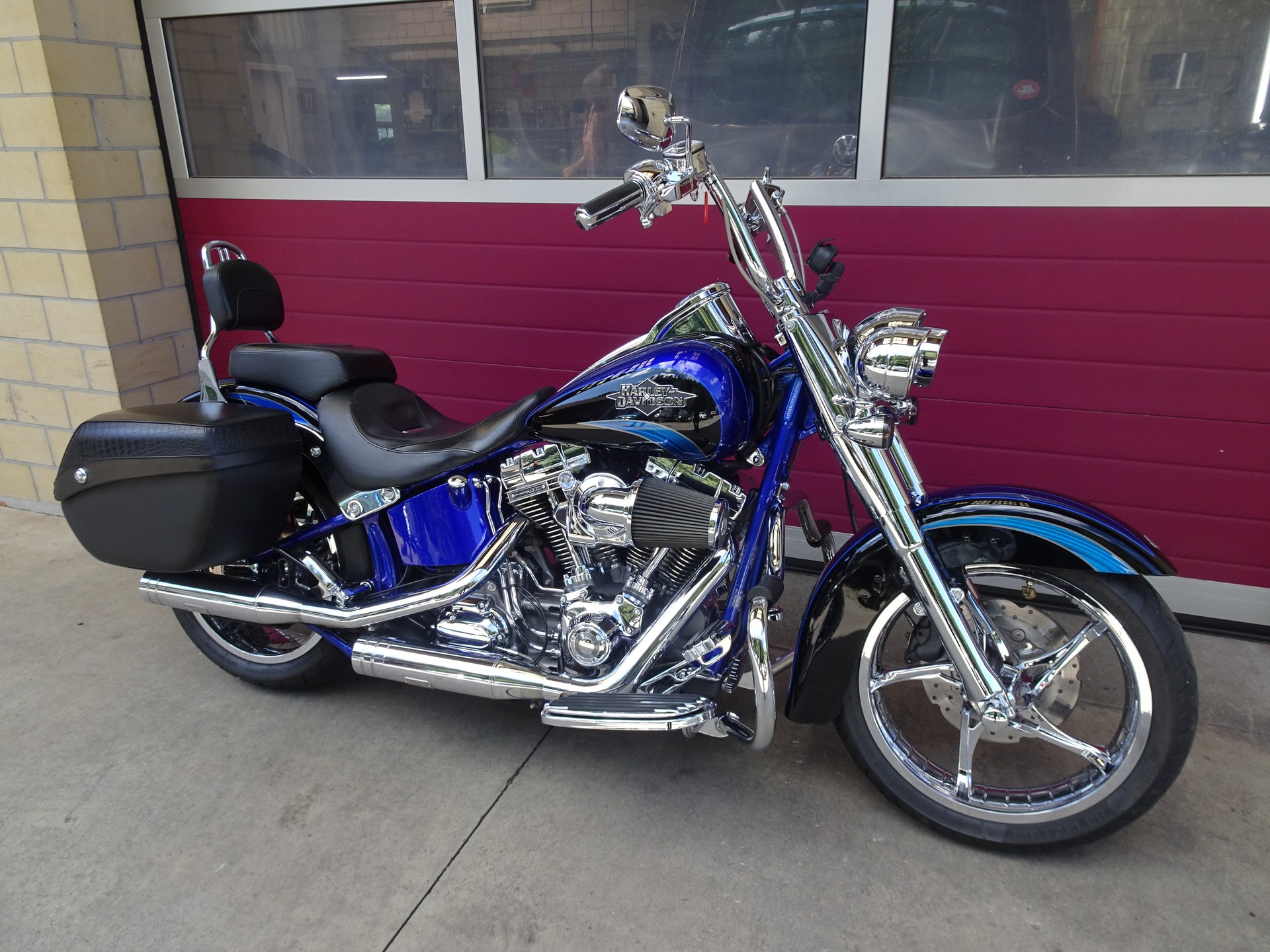 HARLEY-DAVIDSON FLSTSE Softail Convertible ABS CVO-showroom-element-2