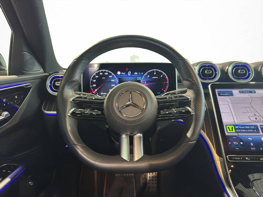 MERCEDES-BENZ C 220 d AMG Line 4Matic Swiss Star T-Modell-image-12