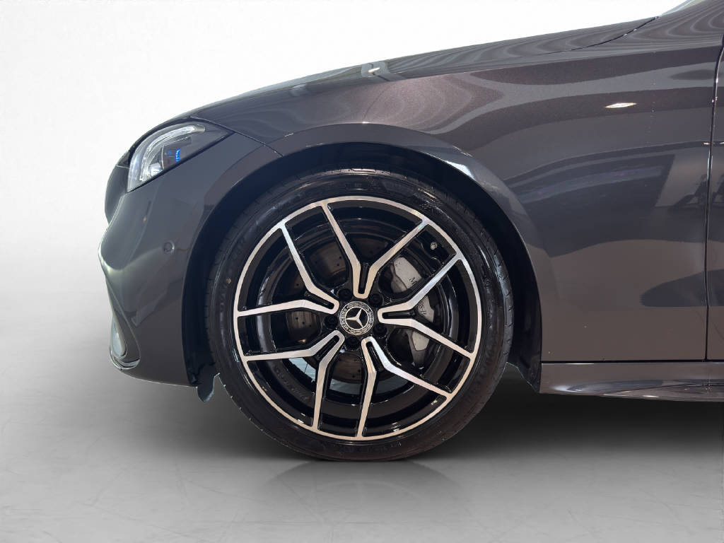 MERCEDES-BENZ C 220 d AMG Line 4Matic Swiss Star T-Modell-image-7