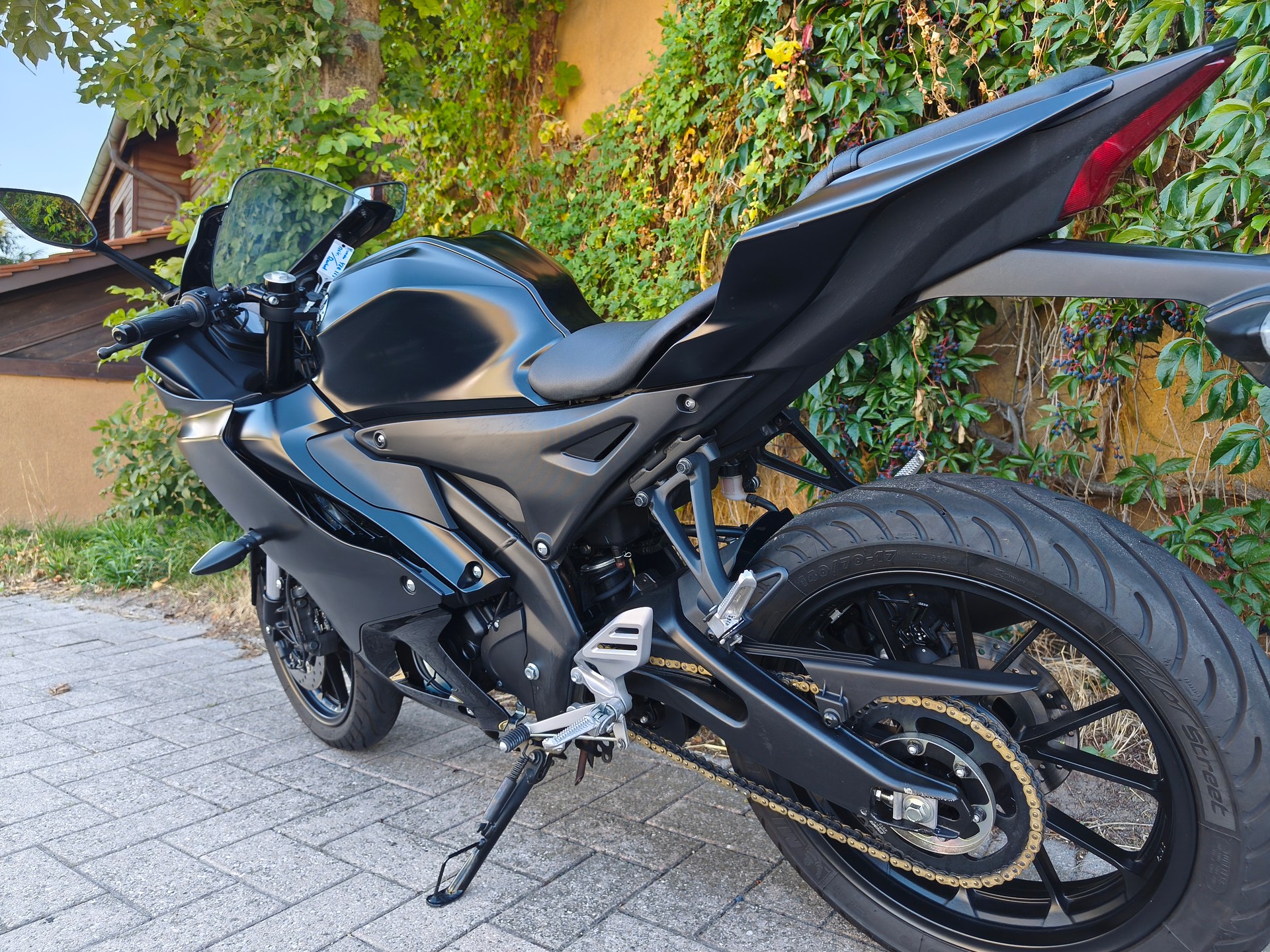YAMAHA YZF-R 125 ABS-image-10
