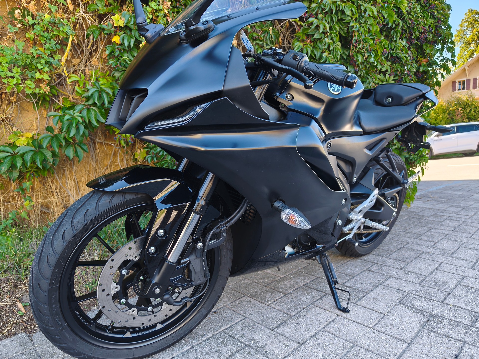 YAMAHA YZF-R 125 ABS-image-7