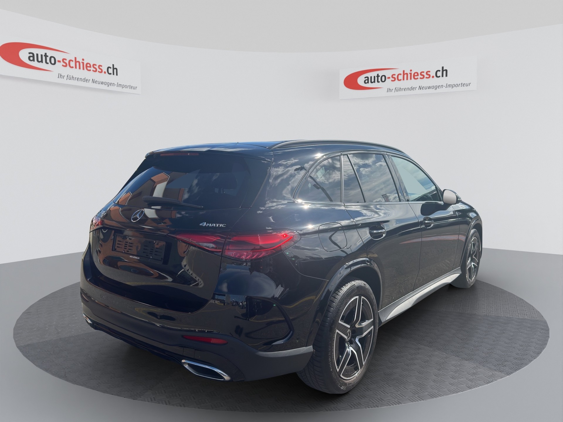 MERCEDES-BENZ GLC 300 d 4Matic 9G-Tronic AMG Line Night-image-7