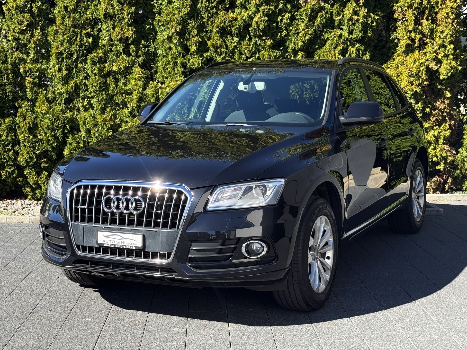 AUDI Q5 2.0 TDI quattro S-tronic / Mit Anhängerkupplung