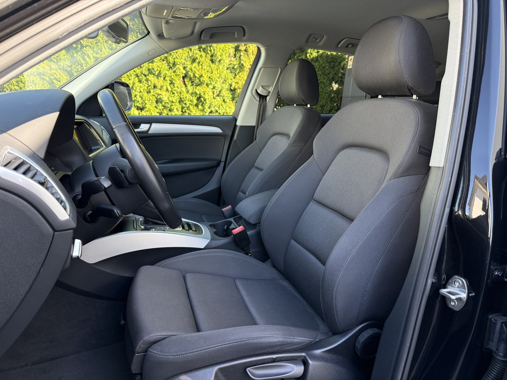 AUDI Q5 2.0 TDI quattro S-tronic / Mit Anhängerkupplung-image-17