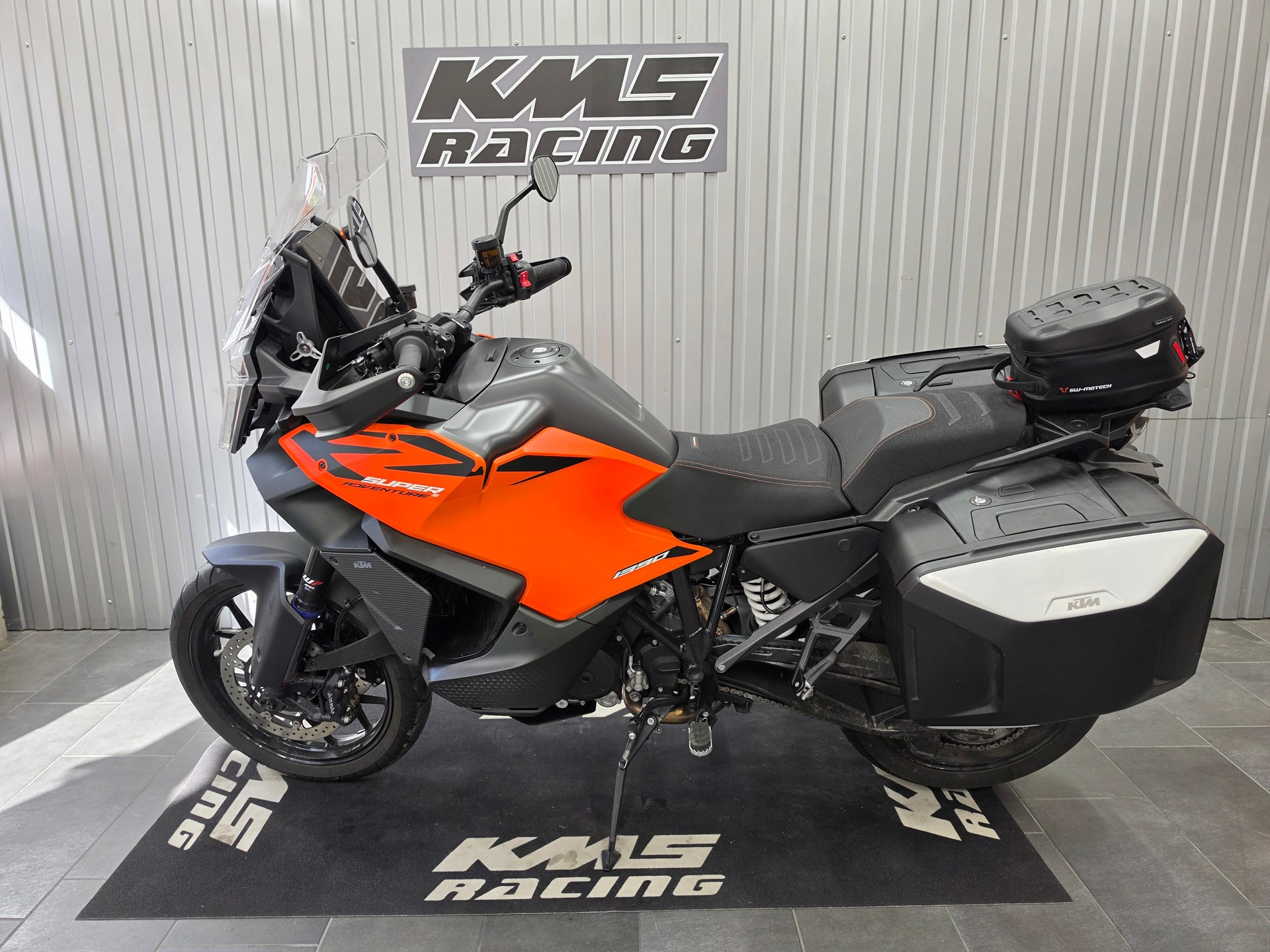 KTM 1390 Super Adventure-image-3