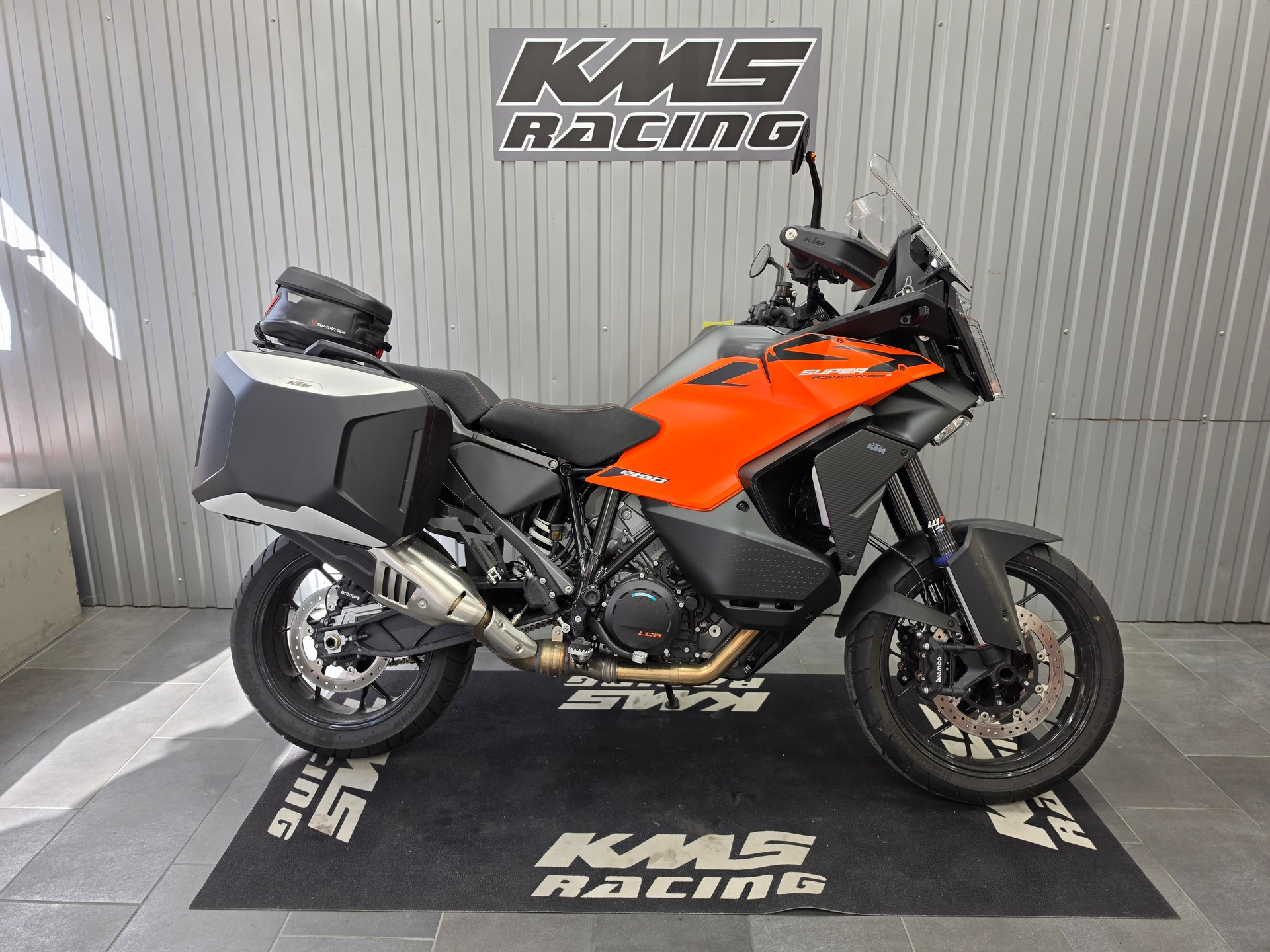 KTM 1390 Super Adventure-image-0