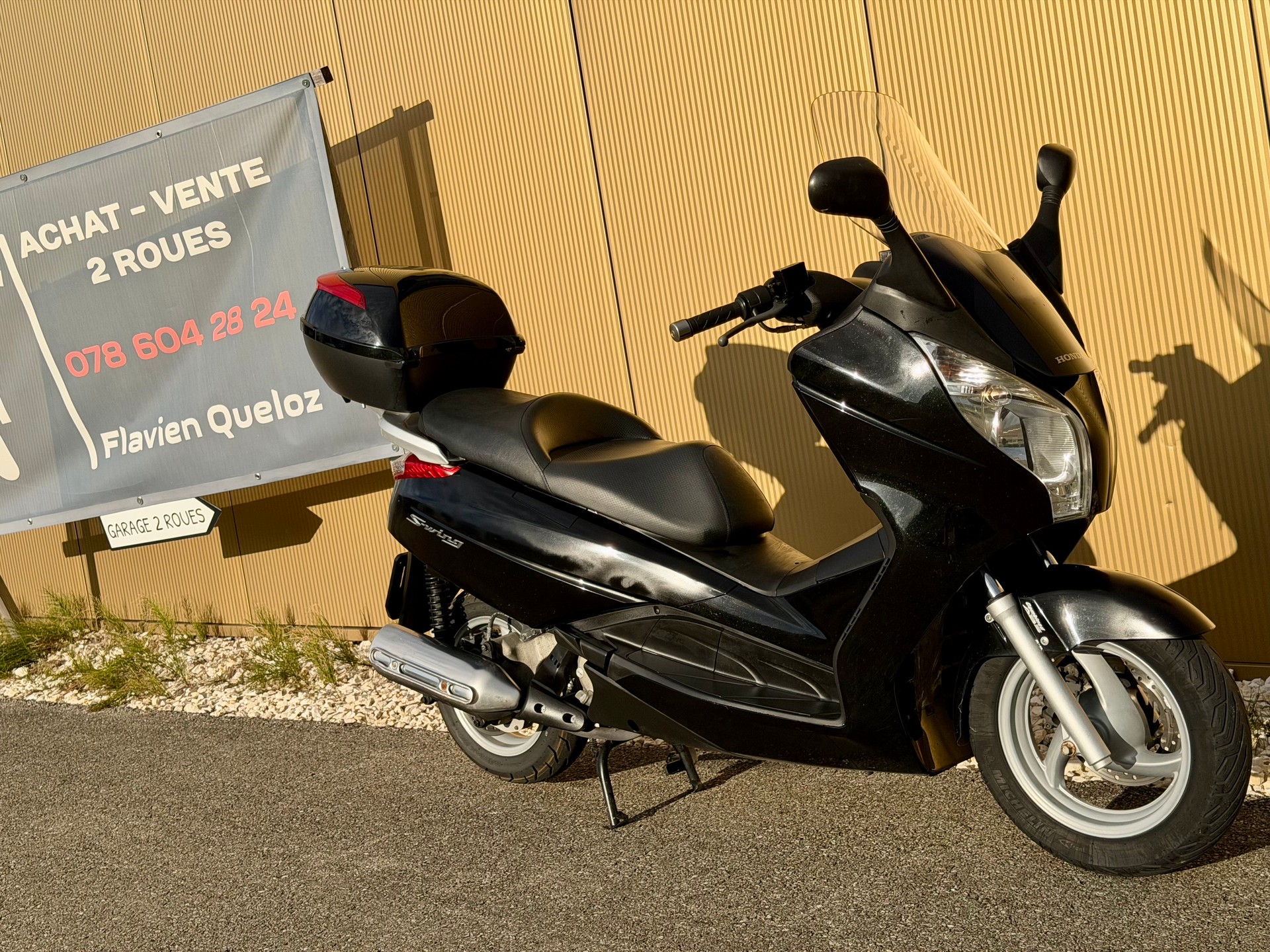 HONDA FES 125 S-Wing ABS-image-2
