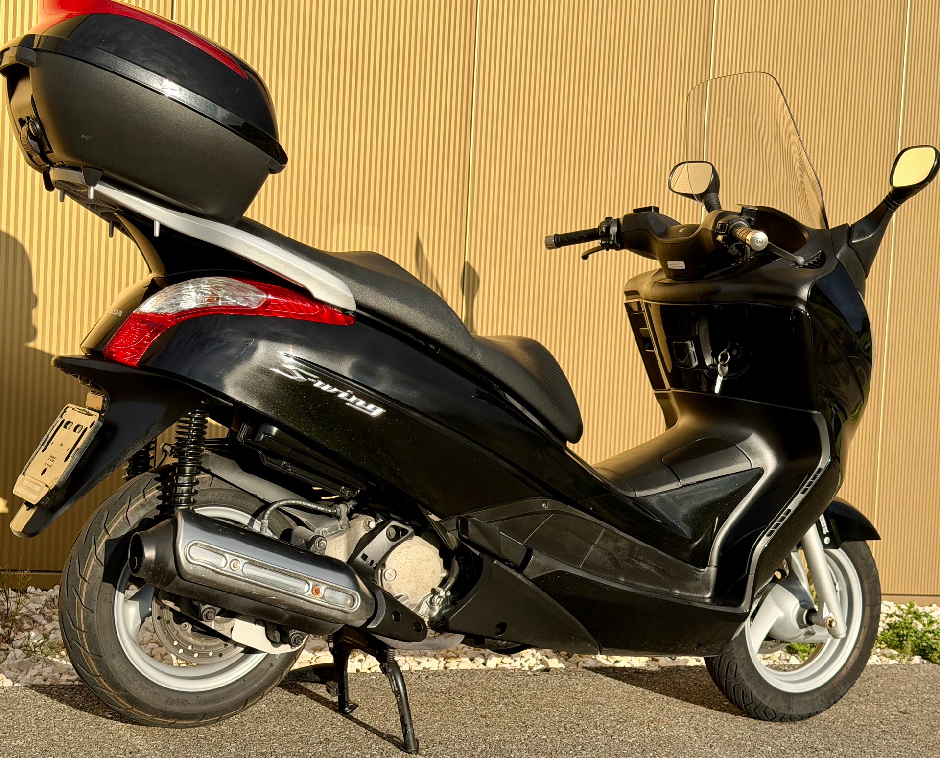 HONDA FES 125 S-Wing ABS-image-4