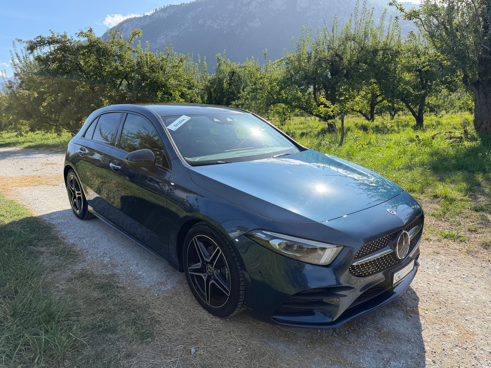 MERCEDES-BENZ A 180 AMG Line 7G-DCT-showroom-element-1