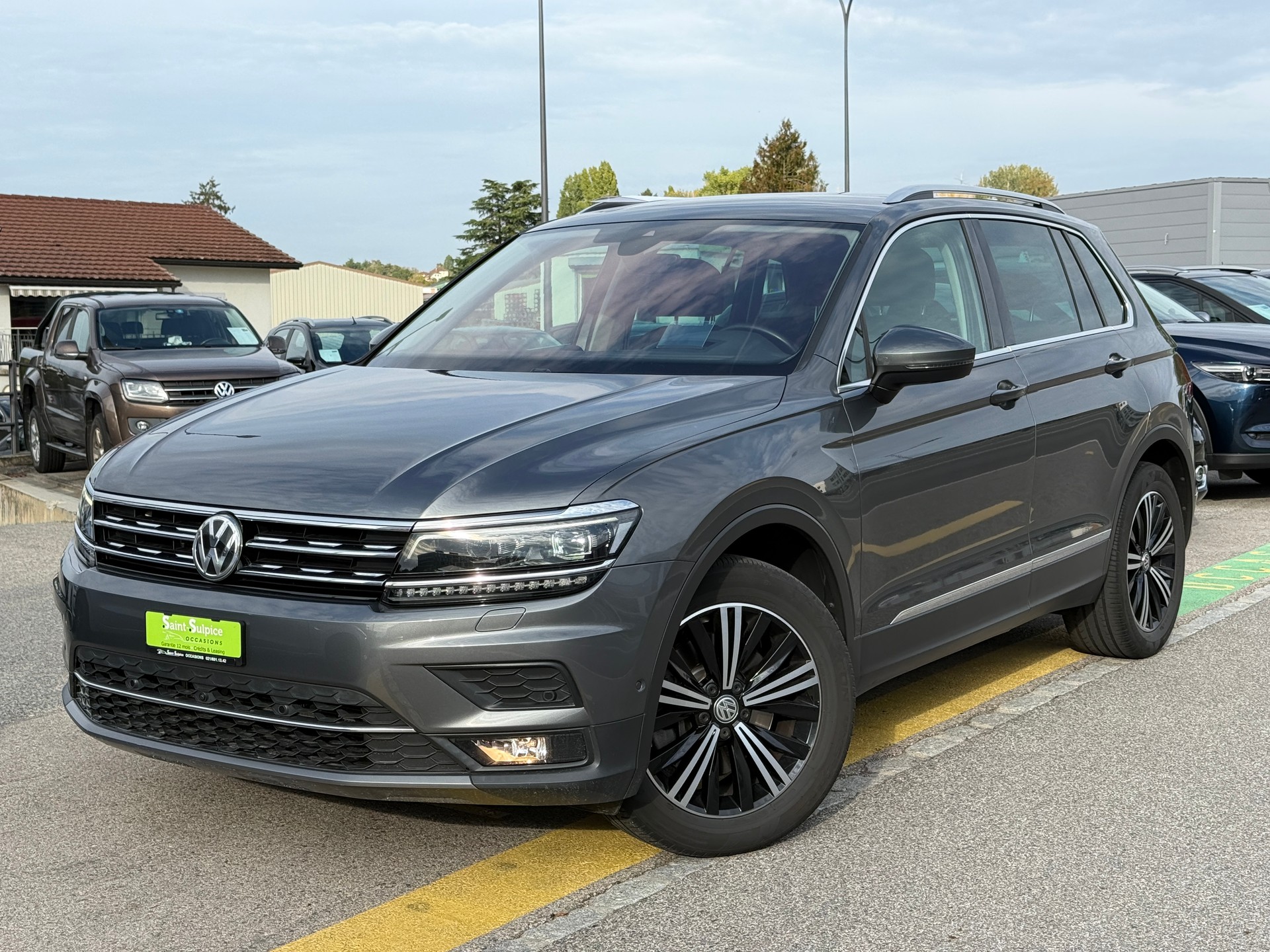 VW Tiguan 2.0TSI Highline 4Motion DSG - Nouvelle Expertise : 25.09.2026 - Crochet l’attelage poids remorquable 2’500 Kg-image-0