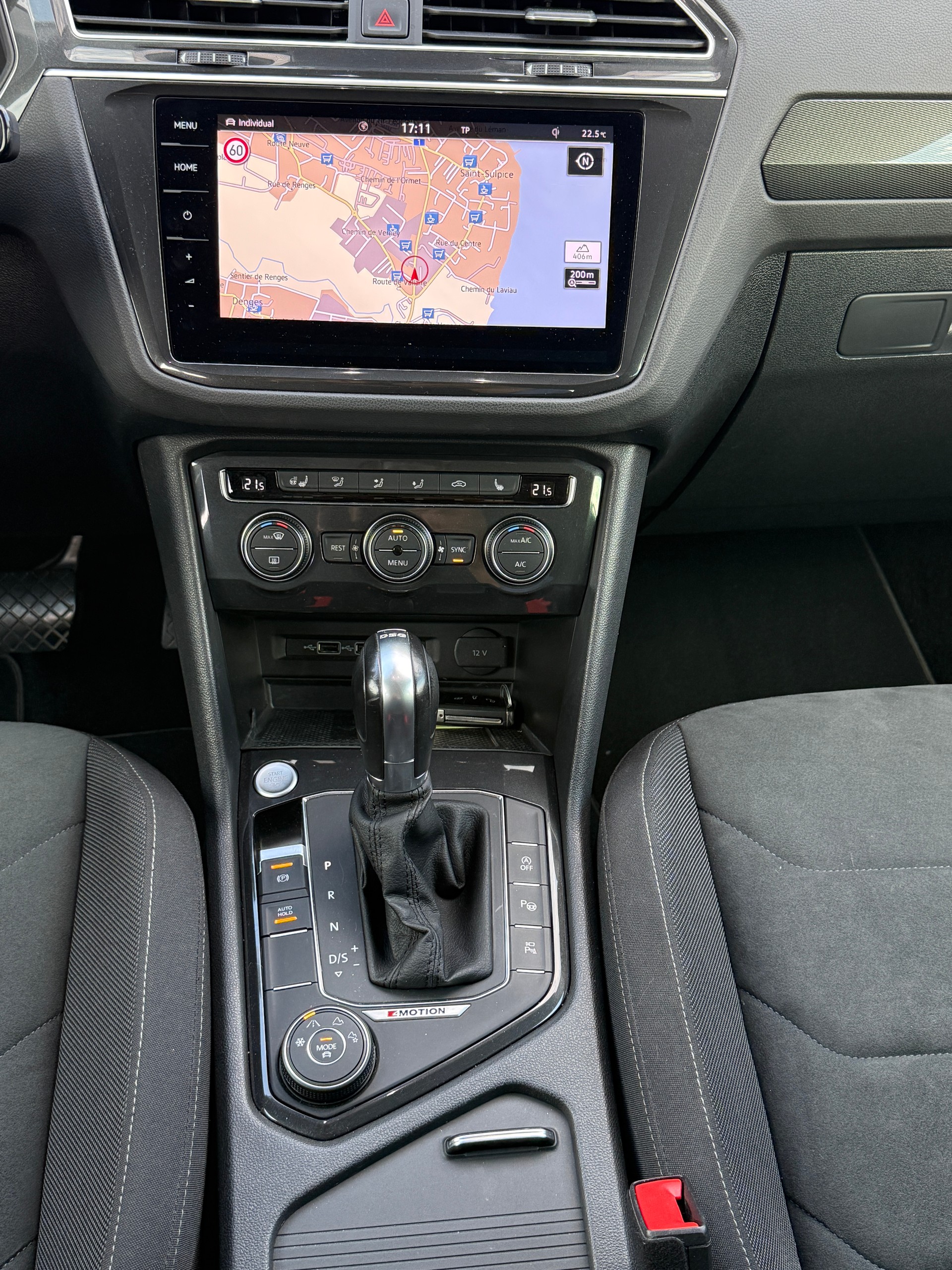 VW Tiguan 2.0TSI Highline 4Motion DSG - Nouvelle Expertise : 25.09.2026 - Crochet l’attelage poids remorquable 2’500 Kg-image-21