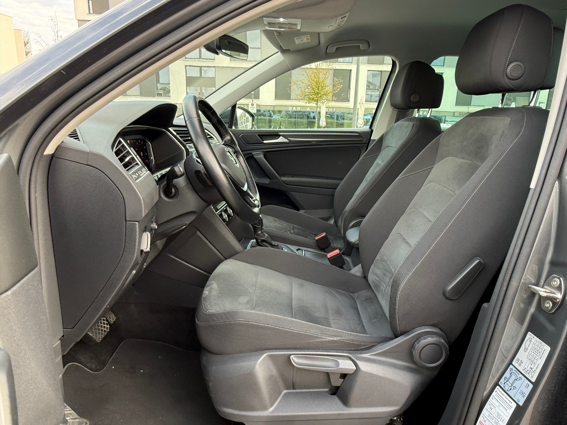 VW Tiguan 2.0TSI Highline 4Motion DSG - Nouvelle Expertise : 25.09.2026 - Crochet l’attelage poids remorquable 2’500 Kg-image-13