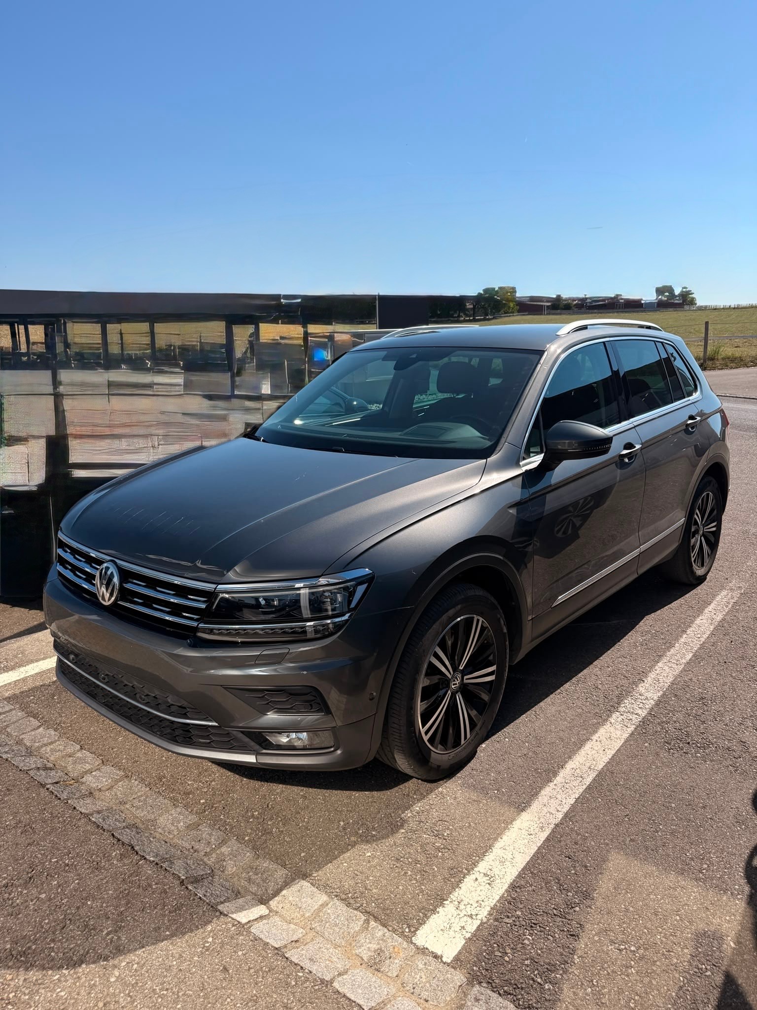 VW Tiguan 2.0TSI Highline 4Motion DSG - Nouvelle Expertise : 25.09.2026 - Crochet l’attelage poids remorquable 2’500 Kg-image-5