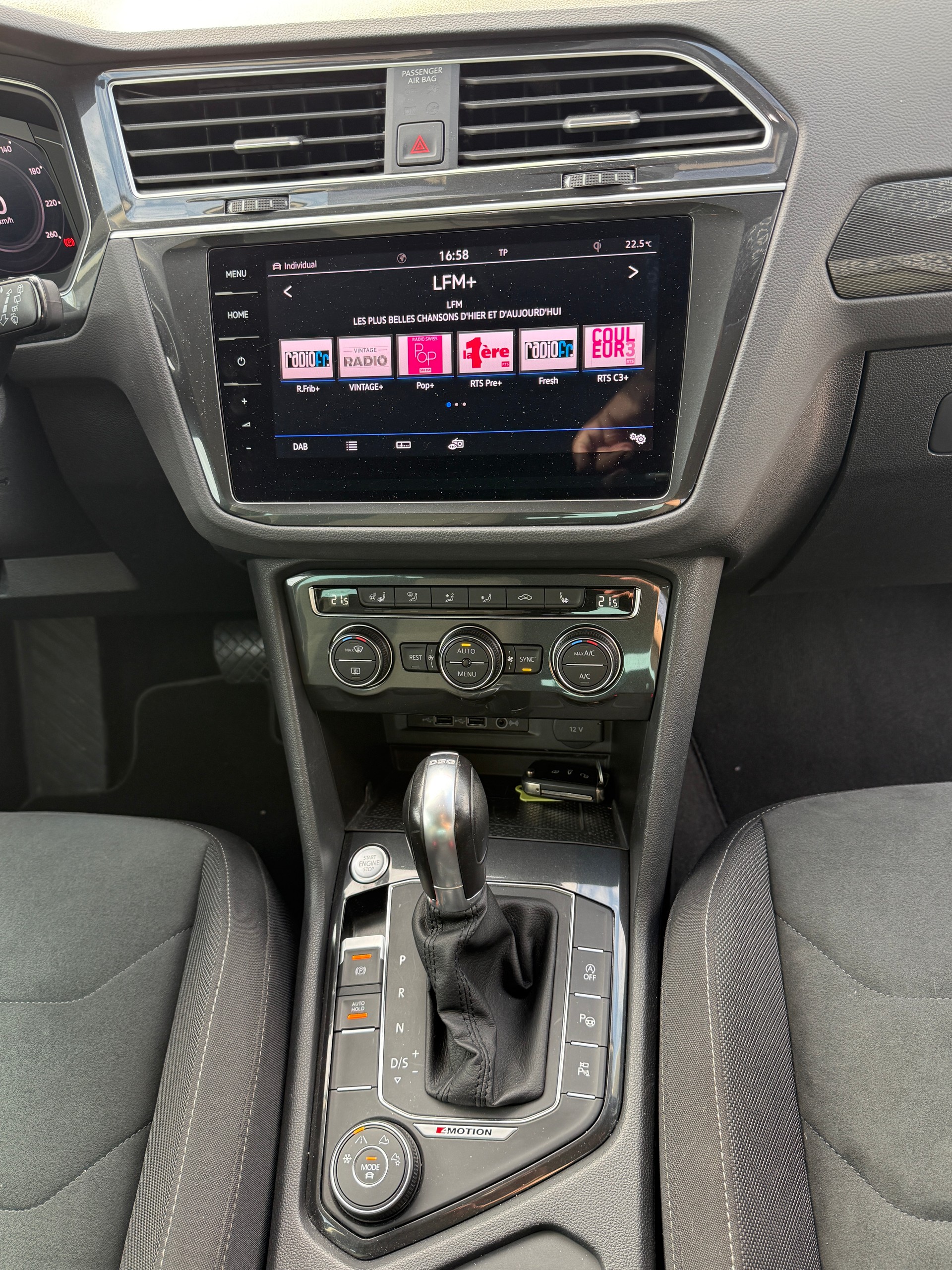 VW Tiguan 2.0TSI Highline 4Motion DSG - Nouvelle Expertise : 25.09.2026 - Crochet l’attelage poids remorquable 2’500 Kg-image-22