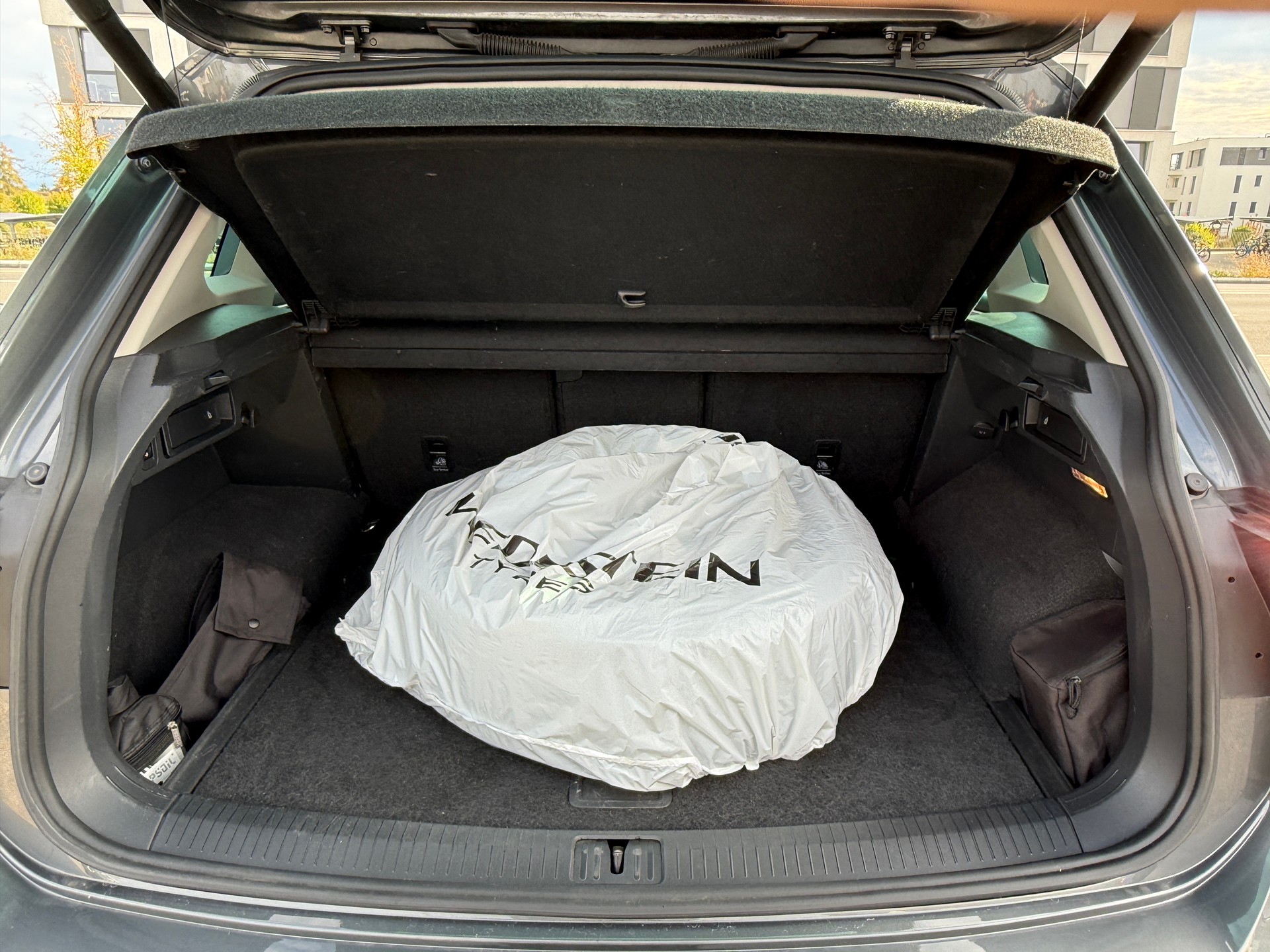 VW Tiguan 2.0TSI Highline 4Motion DSG - Nouvelle Expertise : 25.09.2026 - Crochet l’attelage poids remorquable 2’500 Kg-image-24