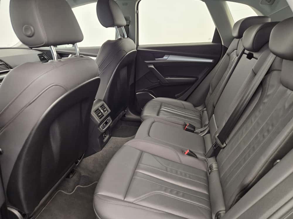 AUDI Q5 50 TFSI e PHEV advanced quattro S-tronic-image-9
