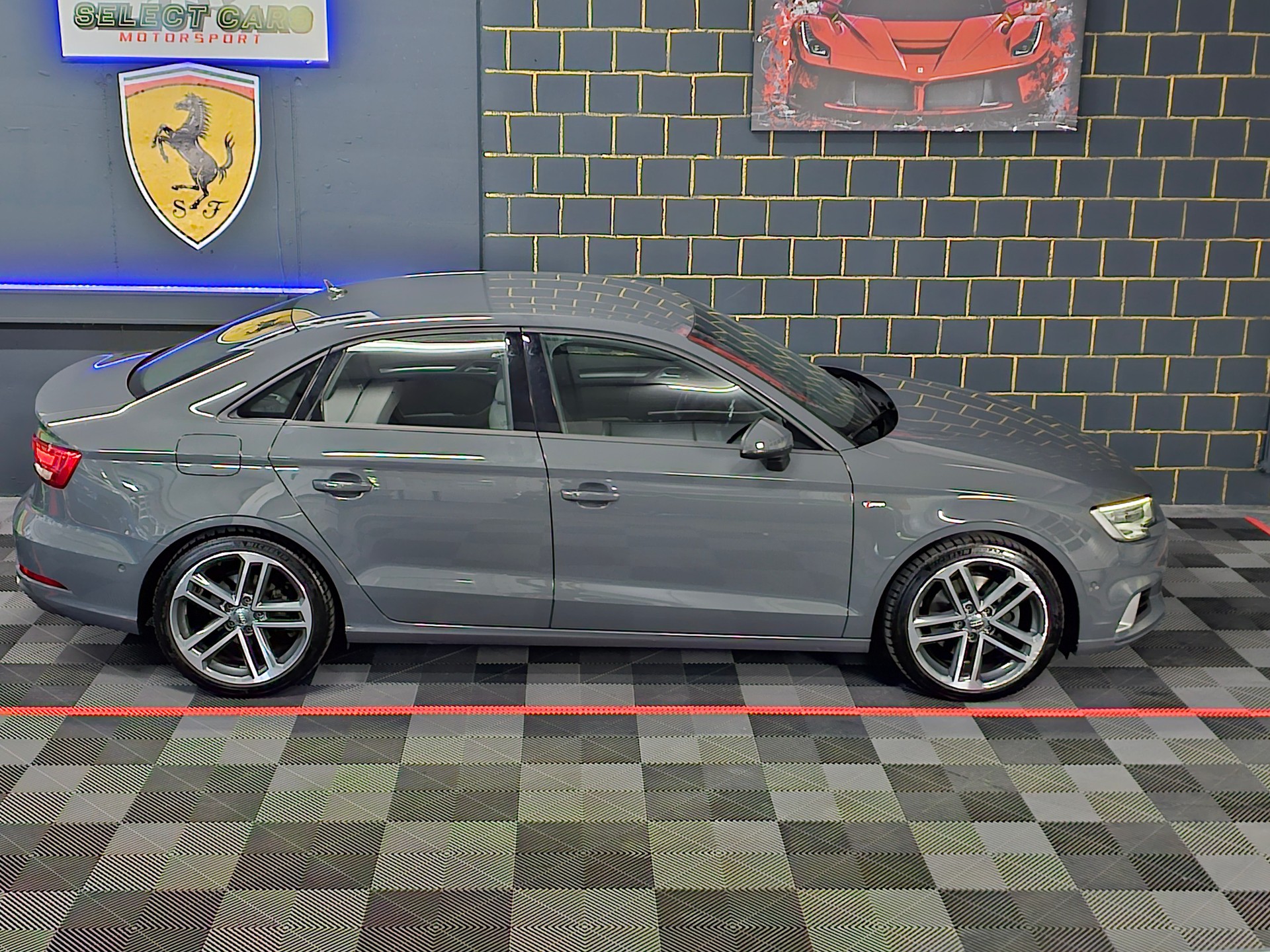 AUDI A3 Limousine 2.0 TDI Sport quattro S-tronic S Line-image-4