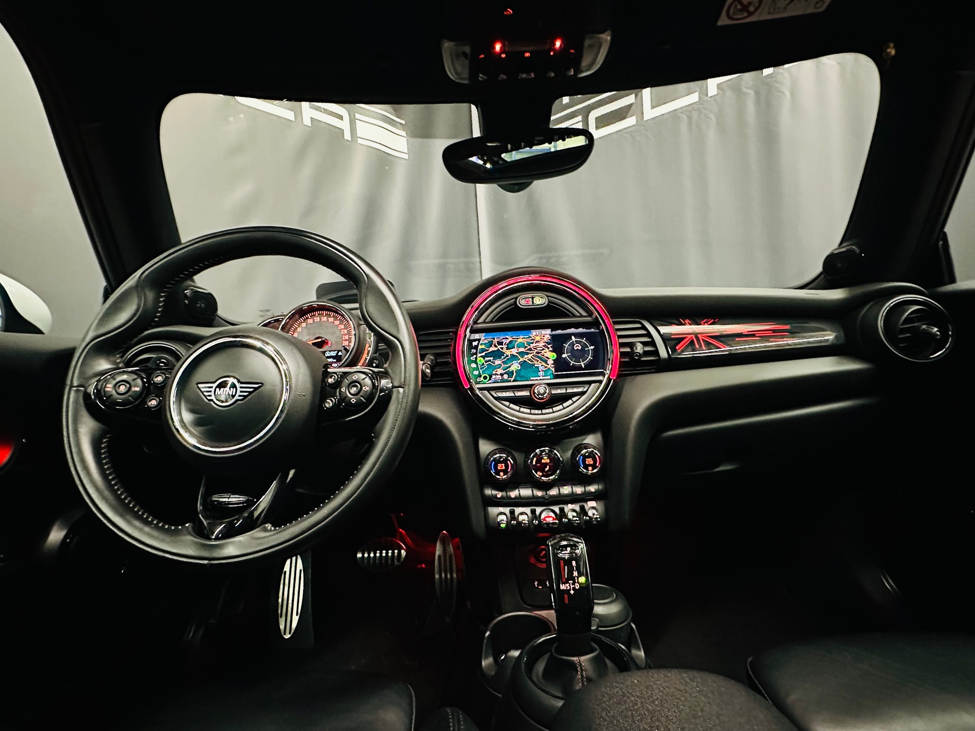 MINI Cooper S Steptronic DKG ICE BLUE EXCLUSIVE-image-12
