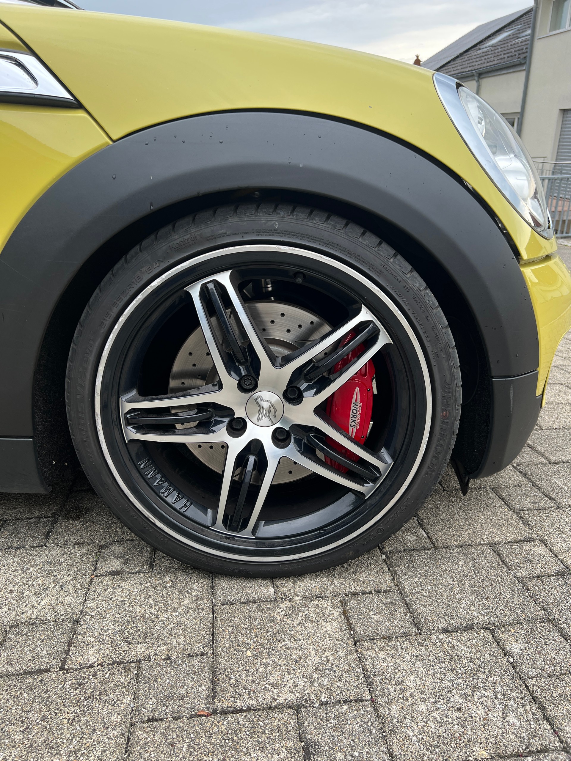 MINI 1.6i Cooper S-image-4