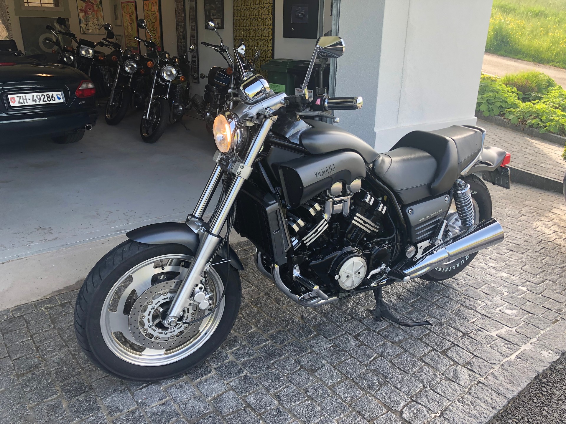 YAMAHA V-Max VMX 1200 MC-image-5