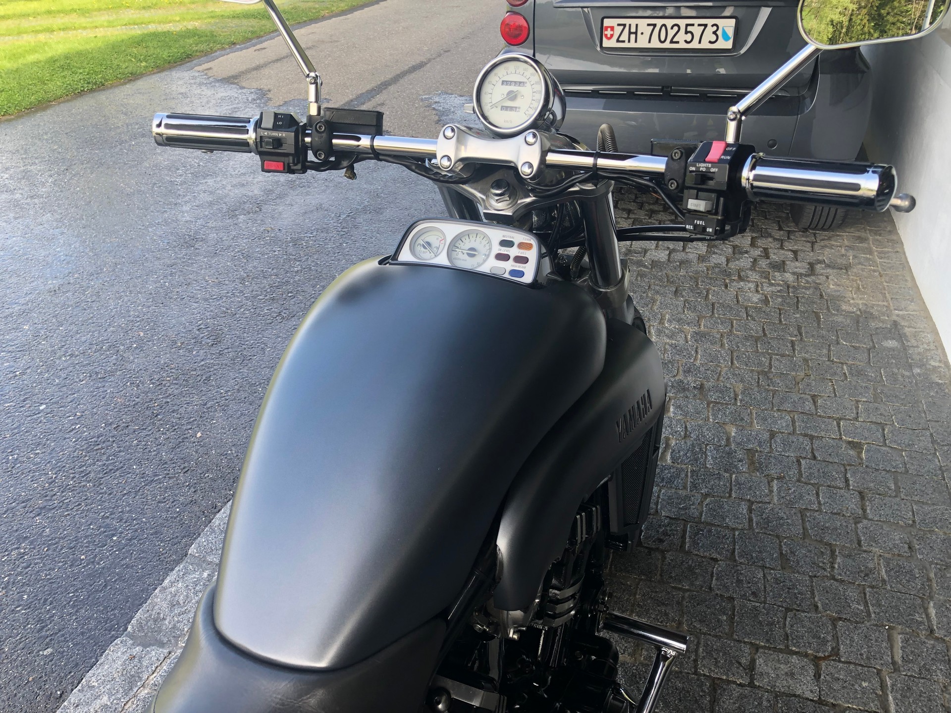 YAMAHA V-Max VMX 1200 MC-image-2