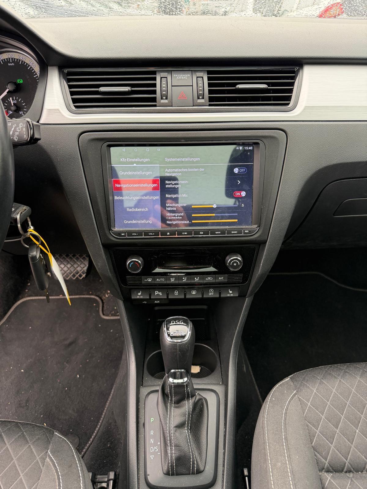 SKODA Rapid Spaceback 1.2 TSI Swiss Edition DSG-image-11