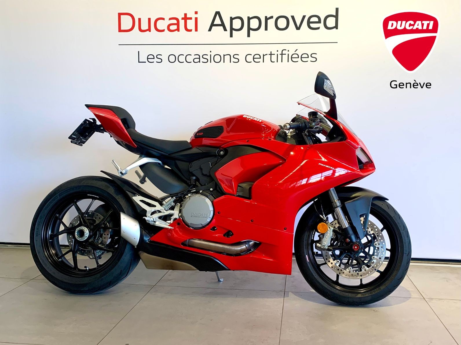 DUCATI Panigale V2-image-0