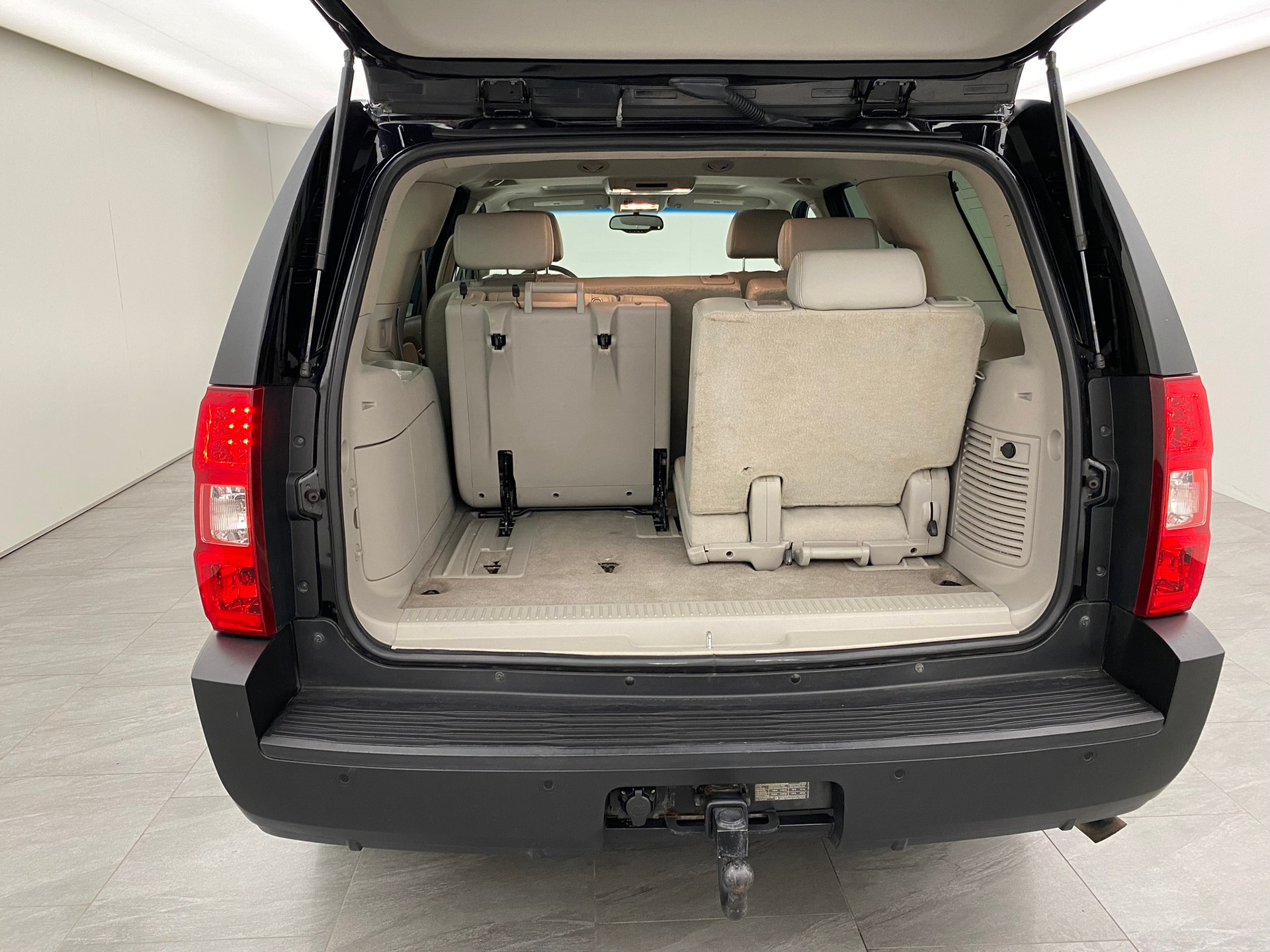 CHEVROLET Tahoe 6.0 Hybrid-image-14
