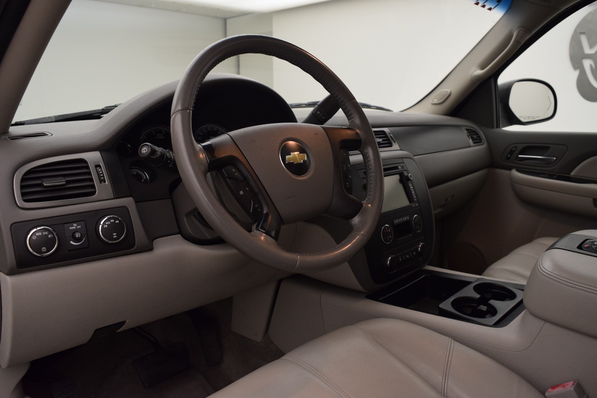 CHEVROLET Tahoe 6.0 Hybrid-image-7