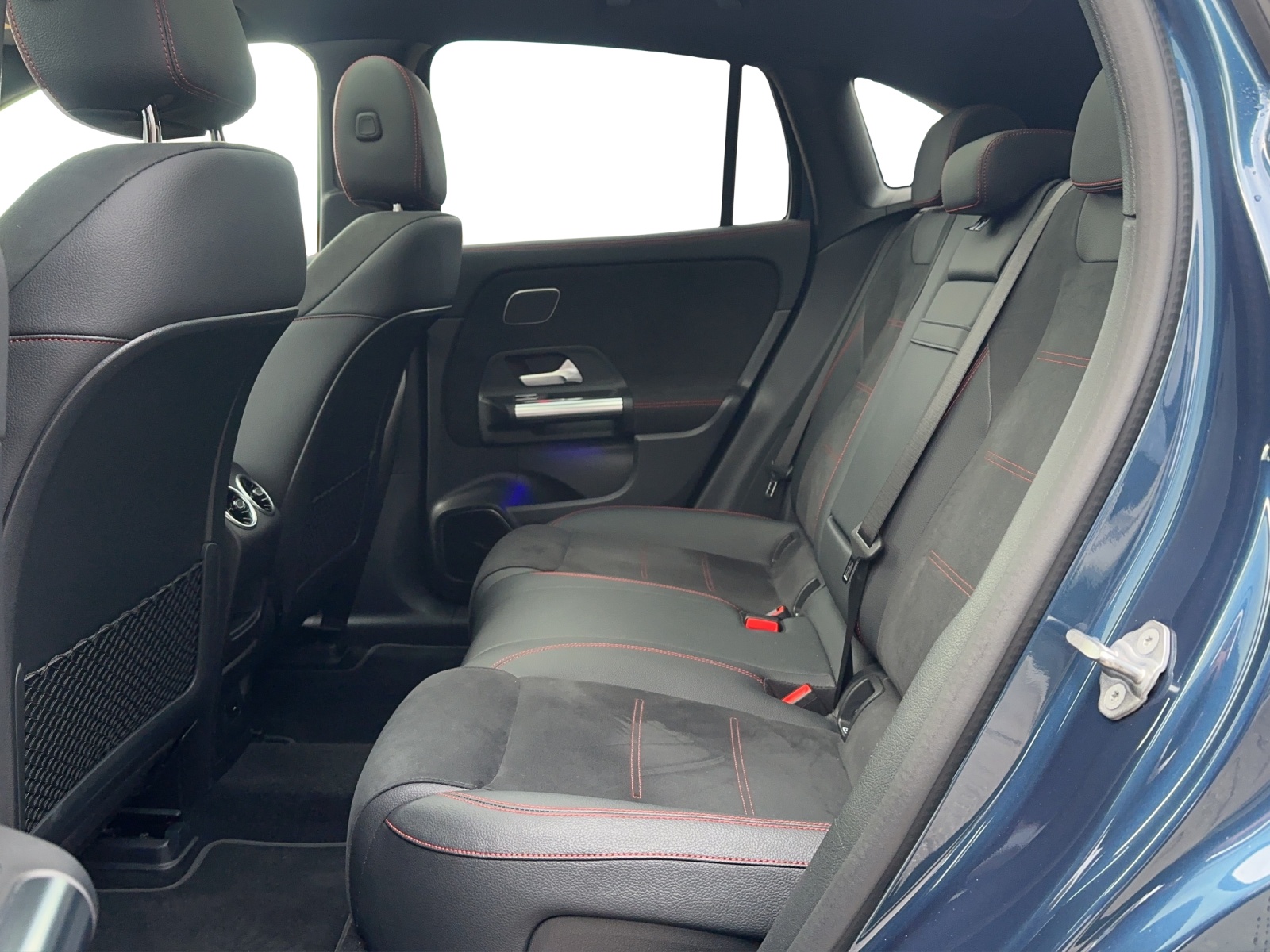 MERCEDES-BENZ EQA 250 AMG Line AMG Line-image-17