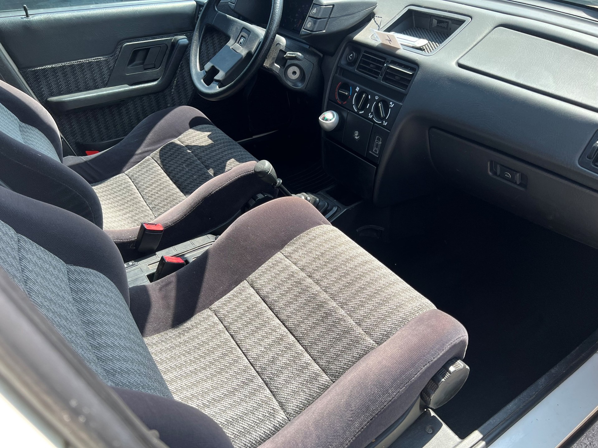 CITROEN BX Sedan 19 GTI-image-8