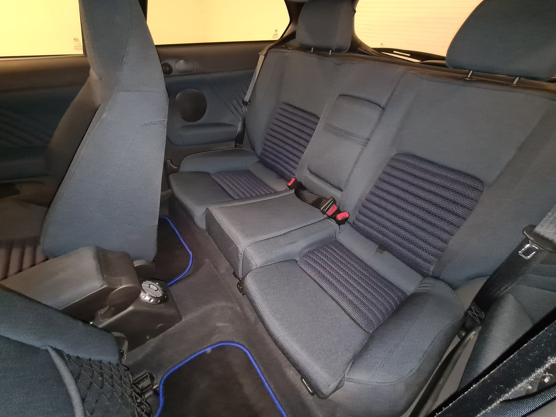 ALFA ROMEO 147 3.2 GTA-image-8
