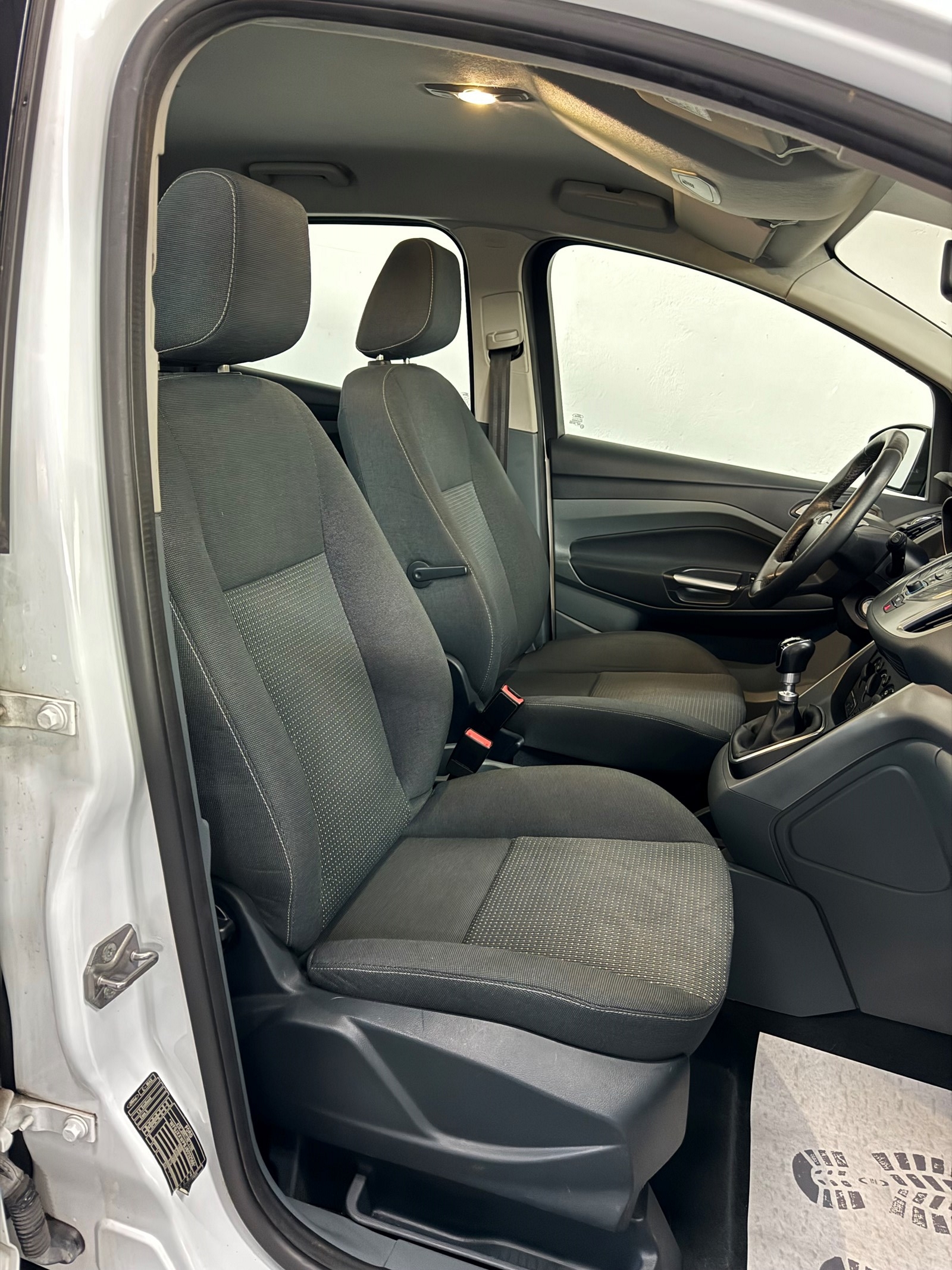 FORD C-Max 1.6 SCTi Carving-image-17