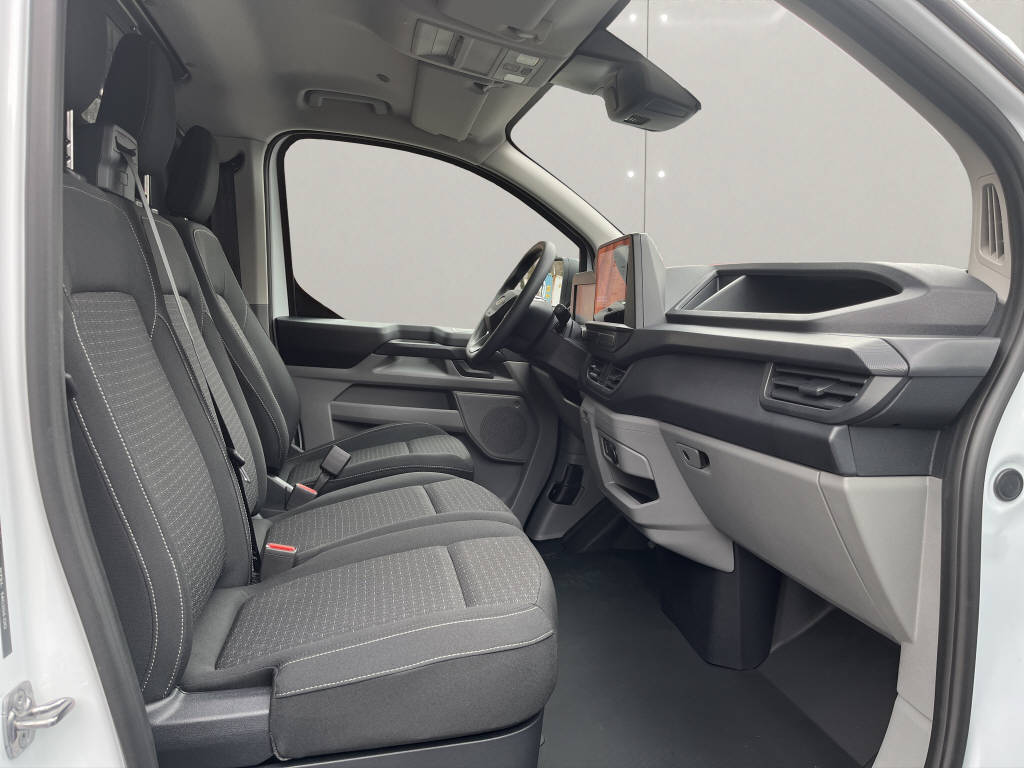 FORD E-Transit C Van 320 L1 Trend 218 PS RWD 0.99% Leasing-image-7