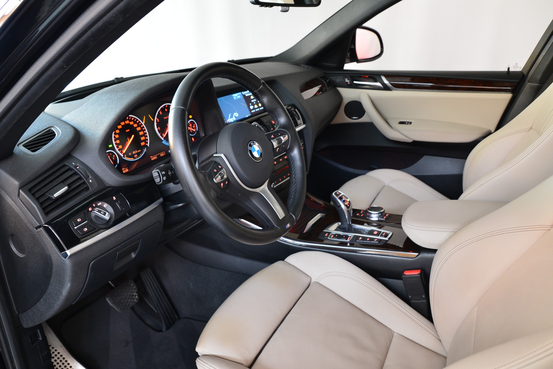 BMW X4 M 40i Steptronic-image-9