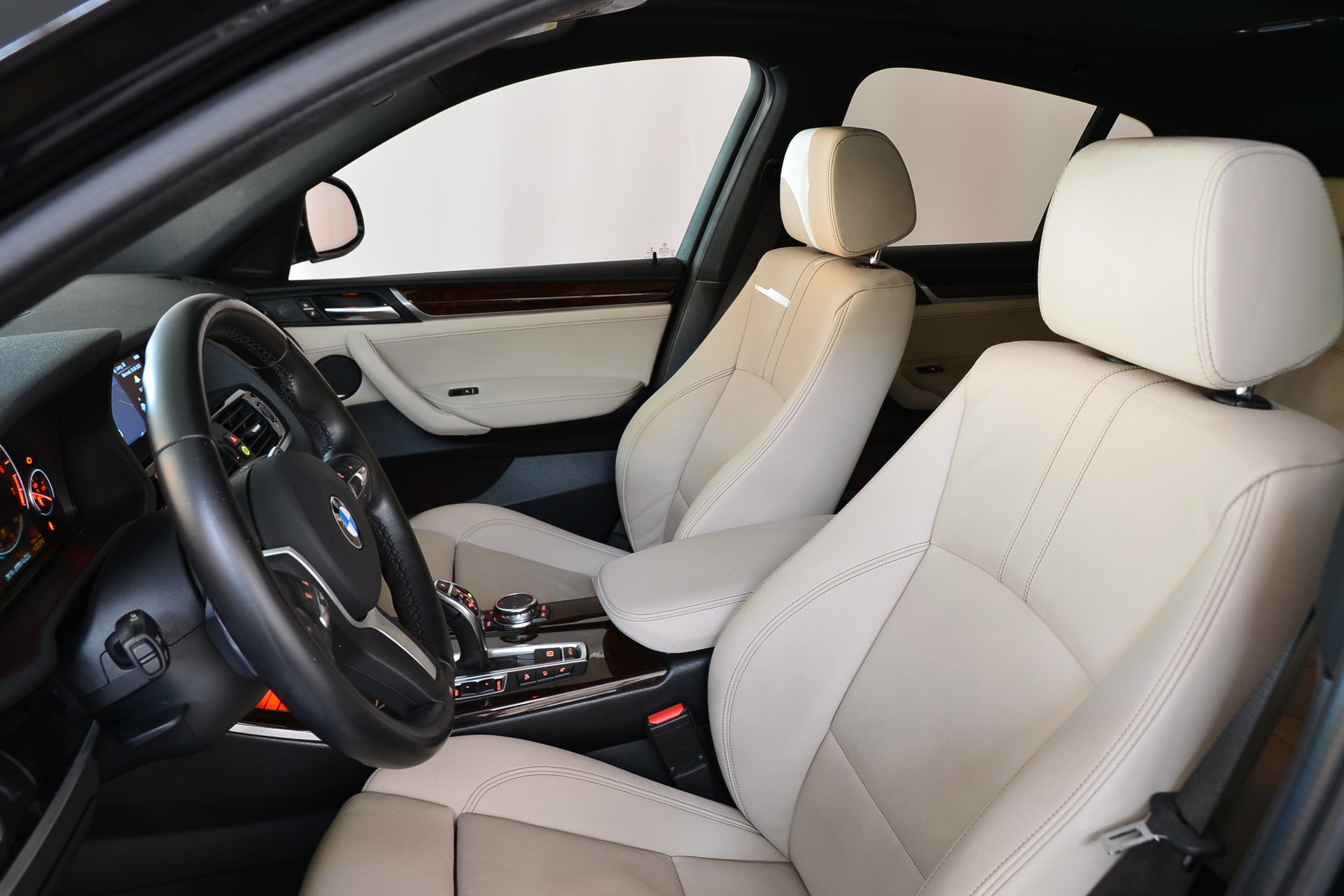 BMW X4 M 40i Steptronic-image-11