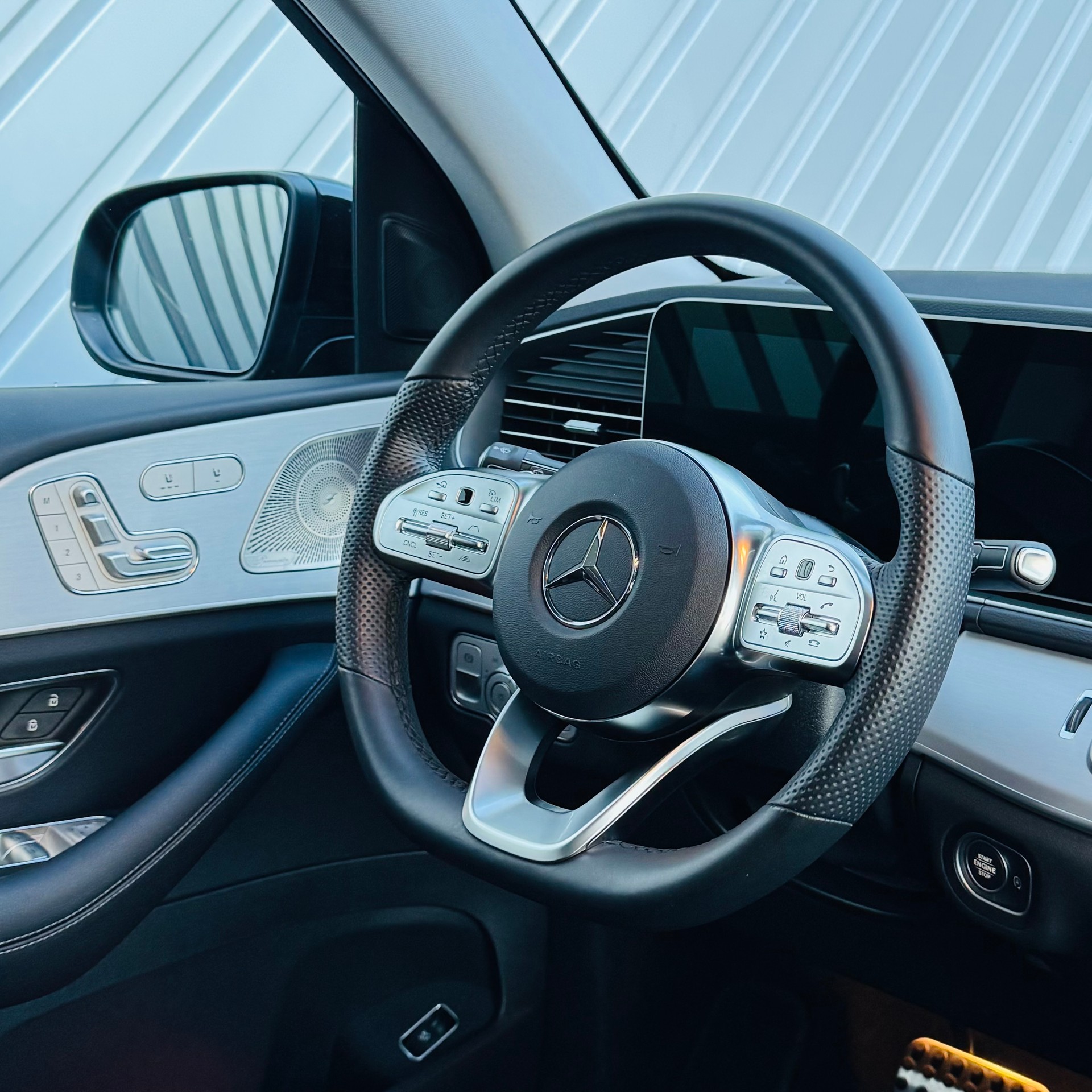 MERCEDES-BENZ GLE 400 d 4Matic AMG Line 9G-Tronic-image-15