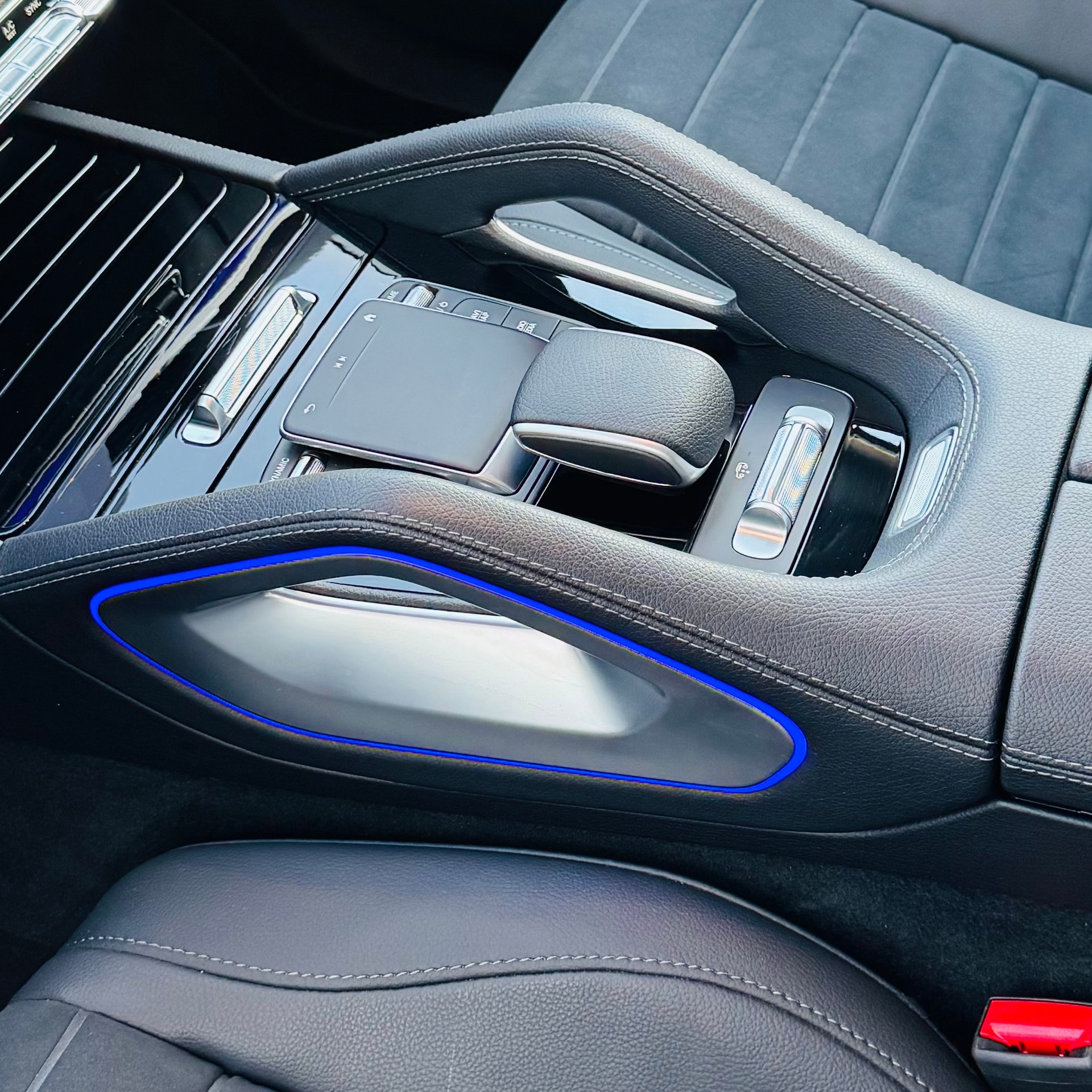 MERCEDES-BENZ GLE 400 d 4Matic AMG Line 9G-Tronic-image-9