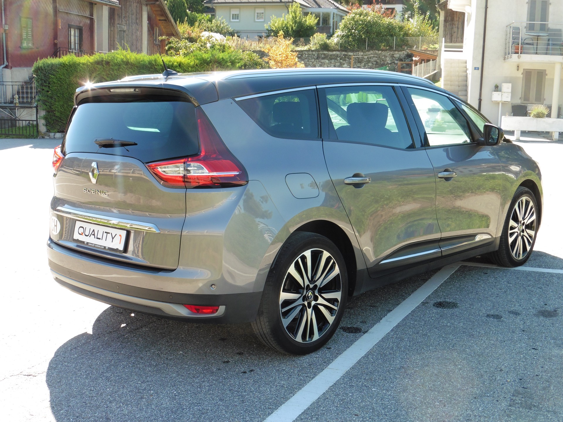 RENAULT Grand Scénic 1.6 dCi Initiale Paris EDC-image-6