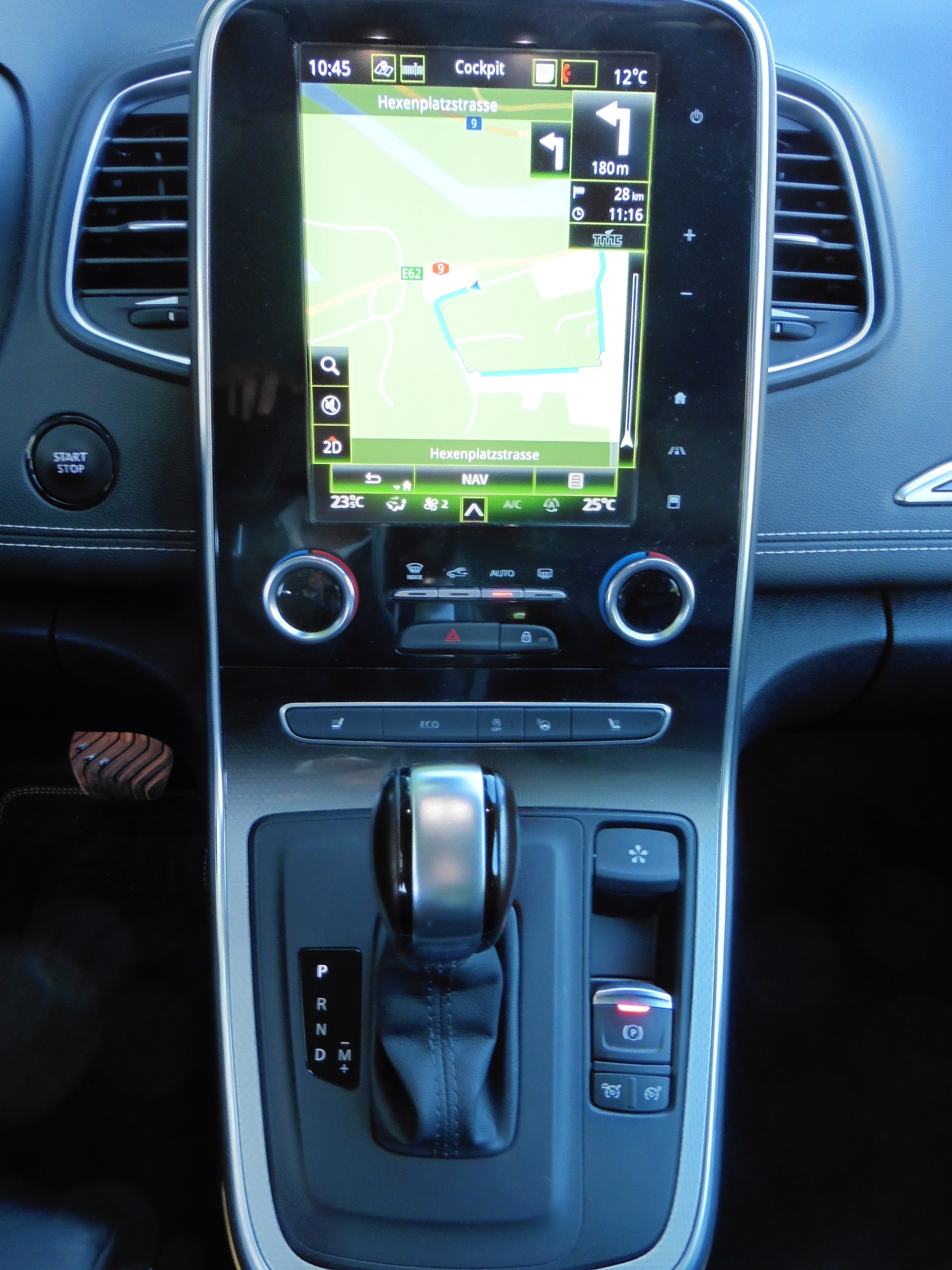 RENAULT Grand Scénic 1.6 dCi Initiale Paris EDC-image-10